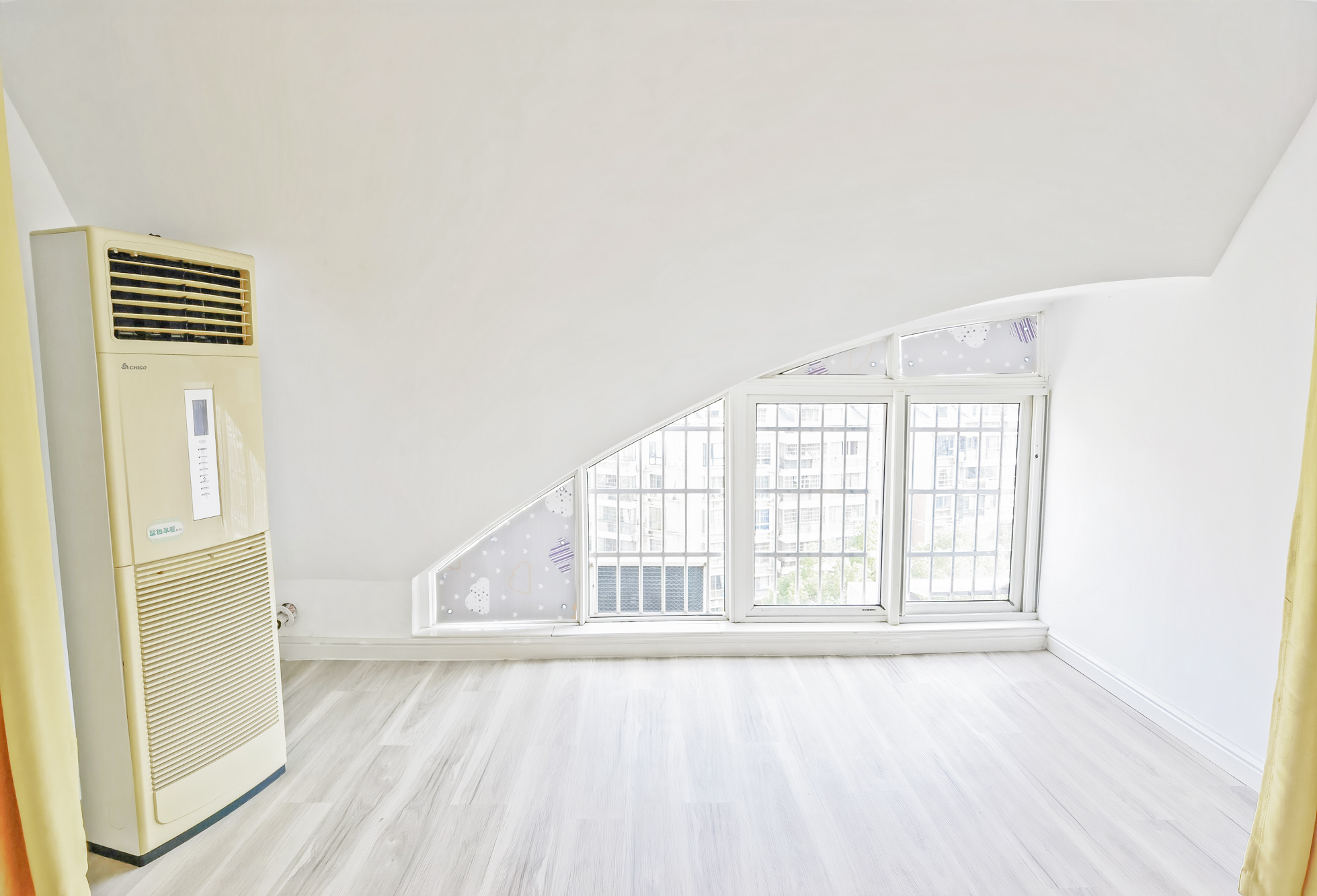 枫林美景  4室2厅2卫   88.00万其他