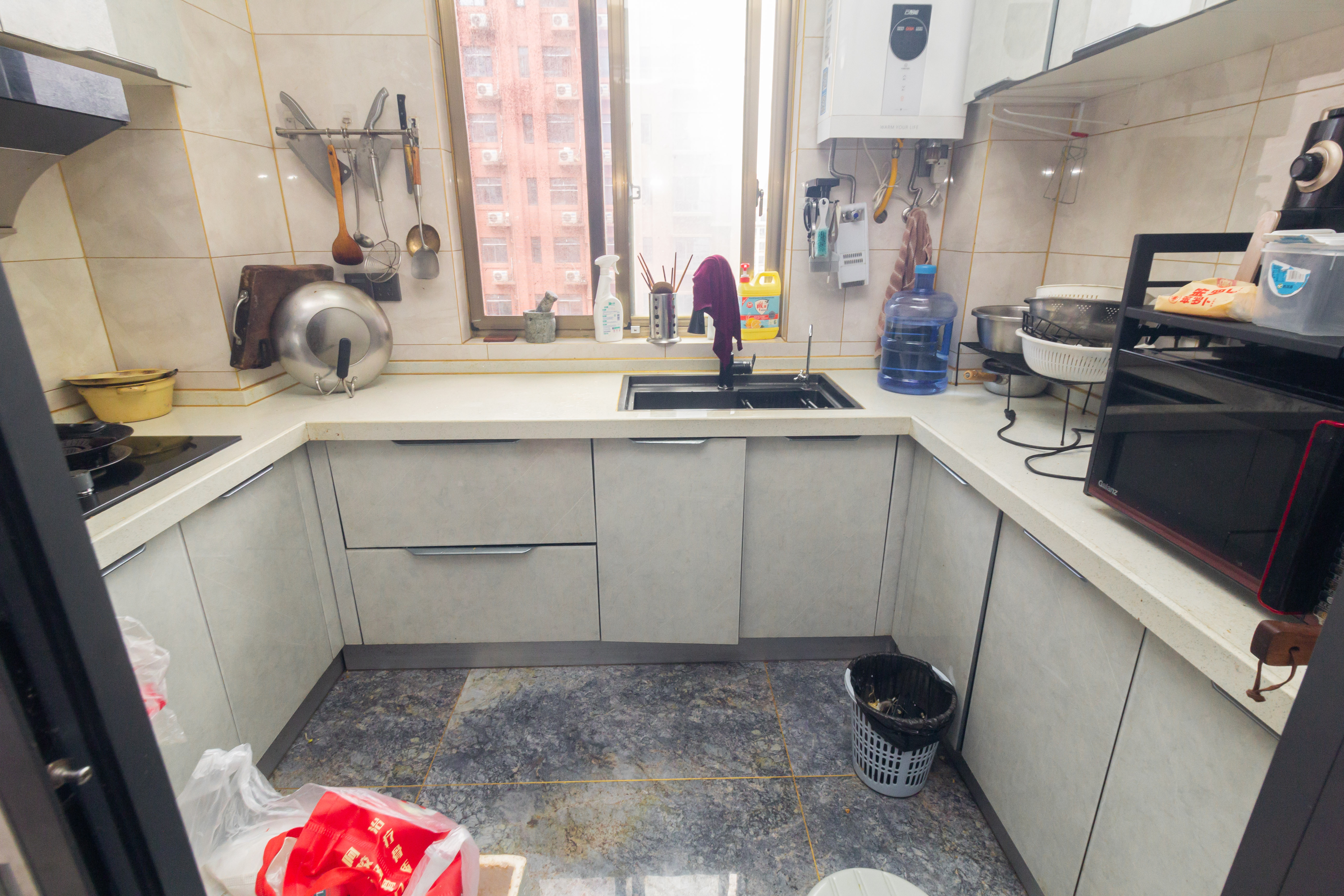 湖南有色地质勘查局宿舍（榔梨镇）  4室2厅2卫    105.0万厨房