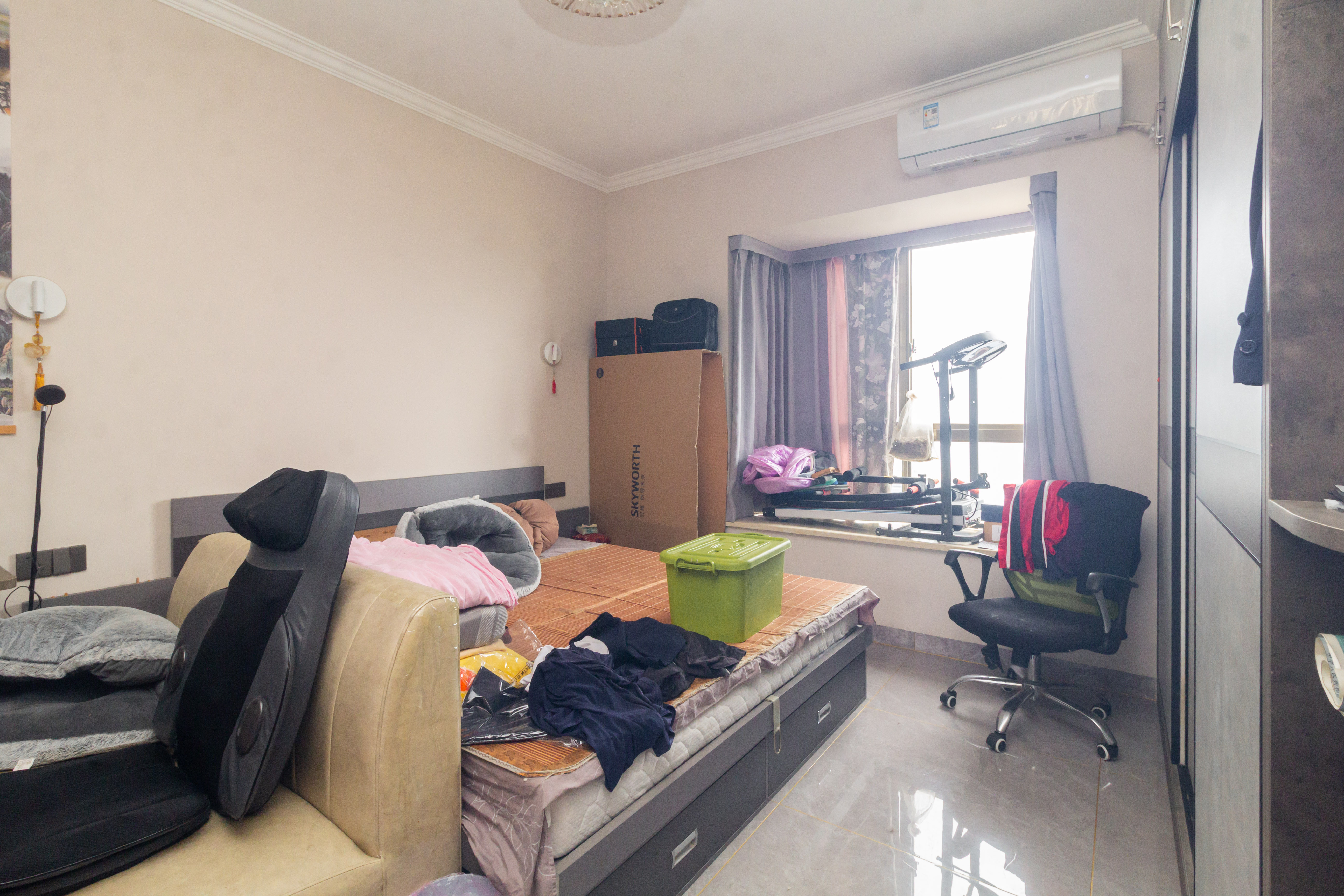 湖南有色地质勘查局宿舍（榔梨镇）  4室2厅2卫    105.0万卧室