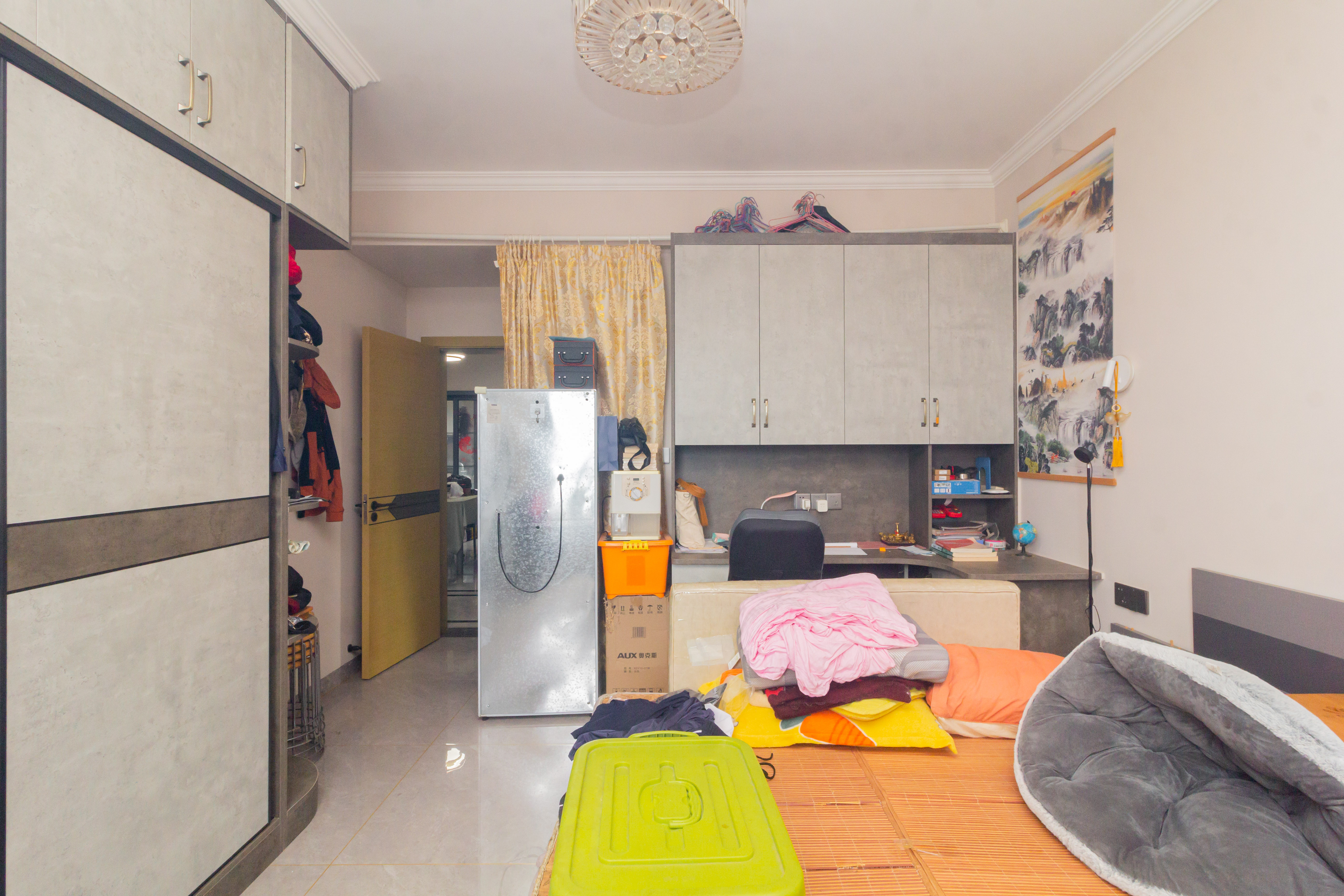 湖南有色地质勘查局宿舍（榔梨镇）  4室2厅2卫    105.0万卧室