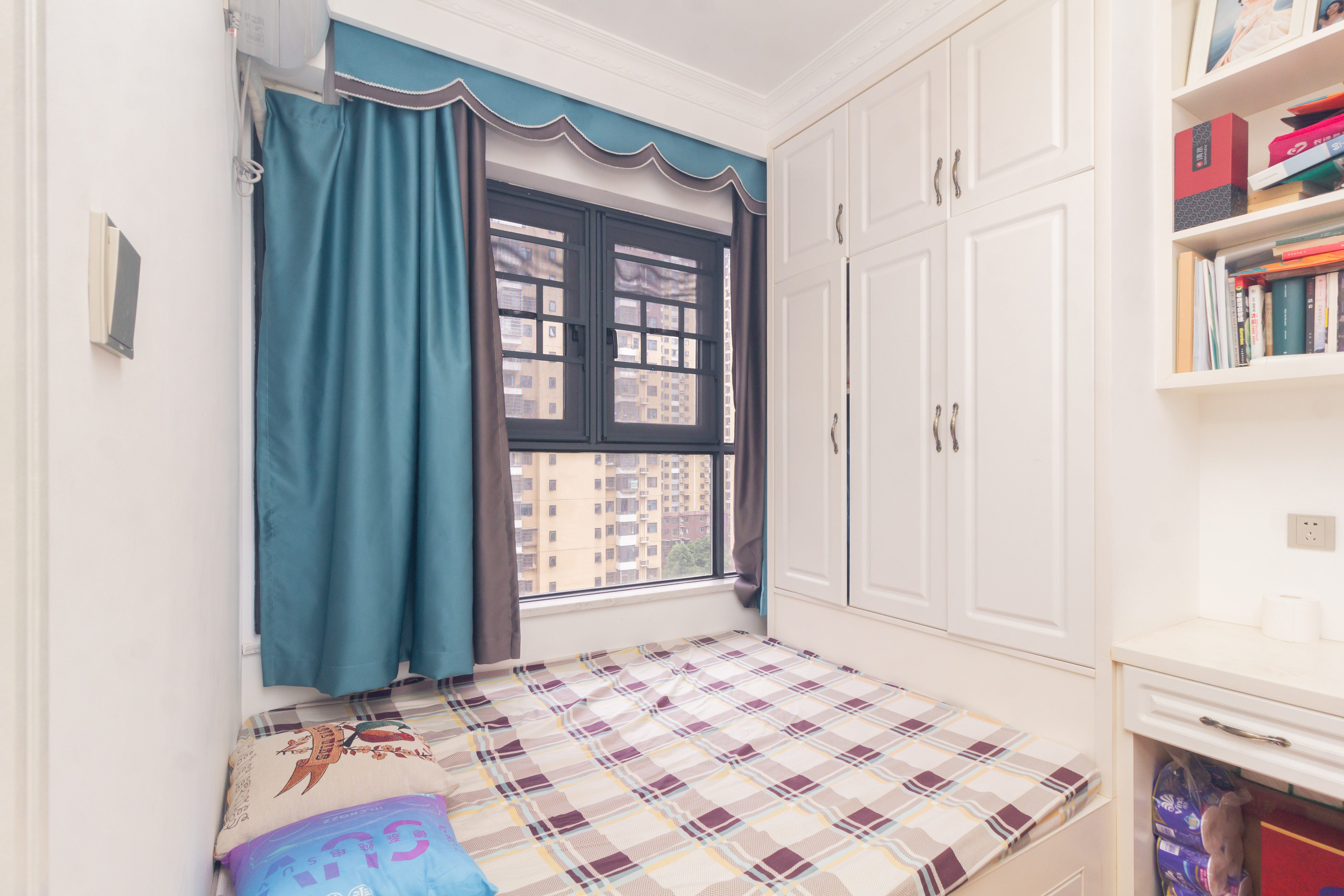 中国铁建国际城二期  4室2厅2卫    105.8万 中国铁建国际城二期  4室2厅2卫    105.8万卧室