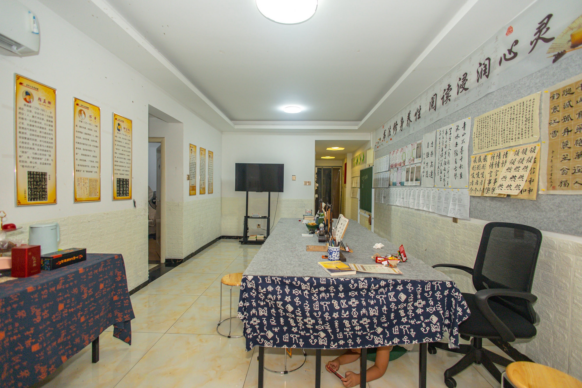 恒基凯旋门一二期 3室2厅1卫 65.00万 恒基凯旋门一二期 3室2厅1卫 65.00万客厅