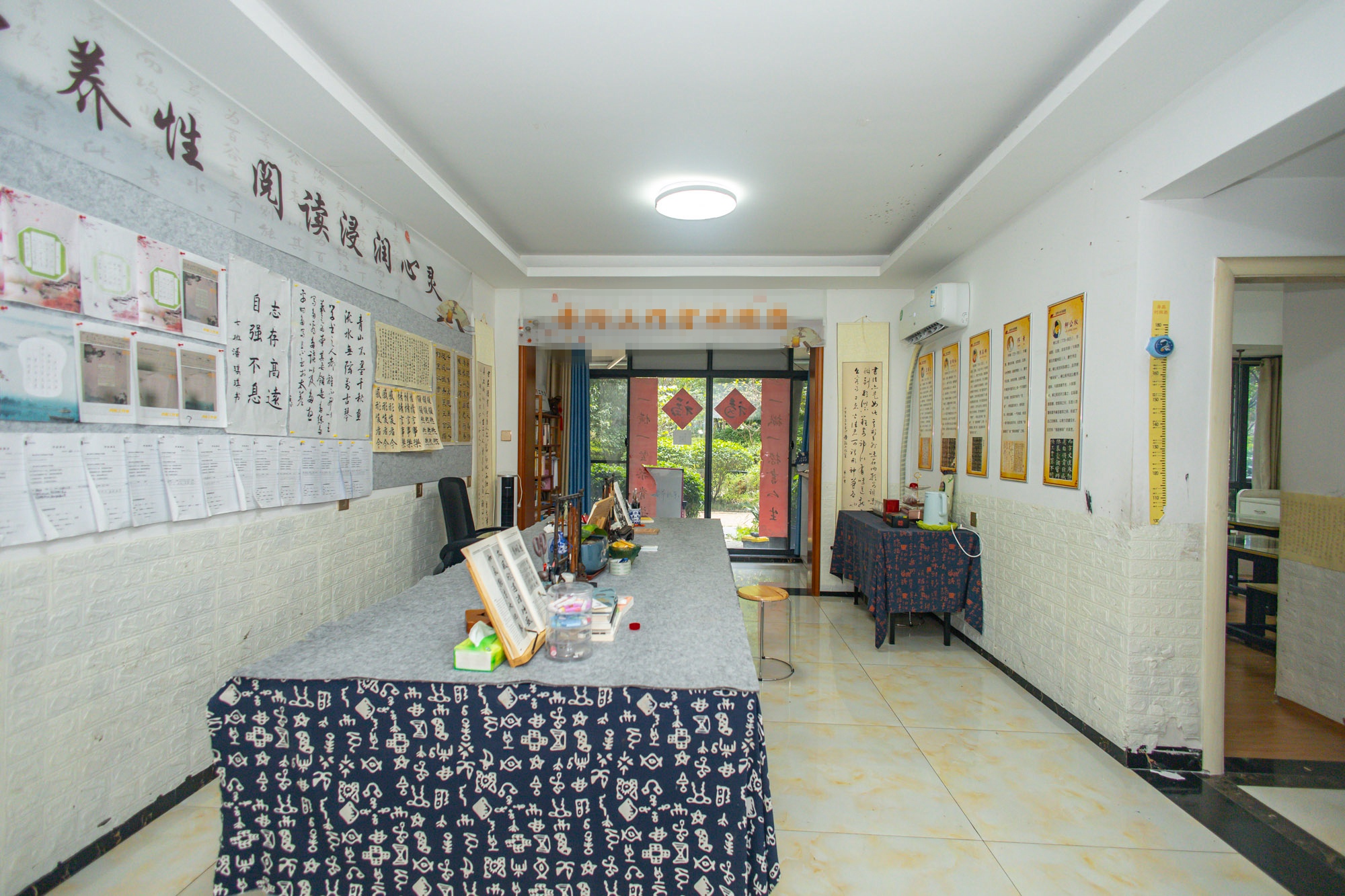 恒基凯旋门一二期 3室2厅1卫 65.00万 恒基凯旋门一二期 3室2厅1卫 65.00万客厅