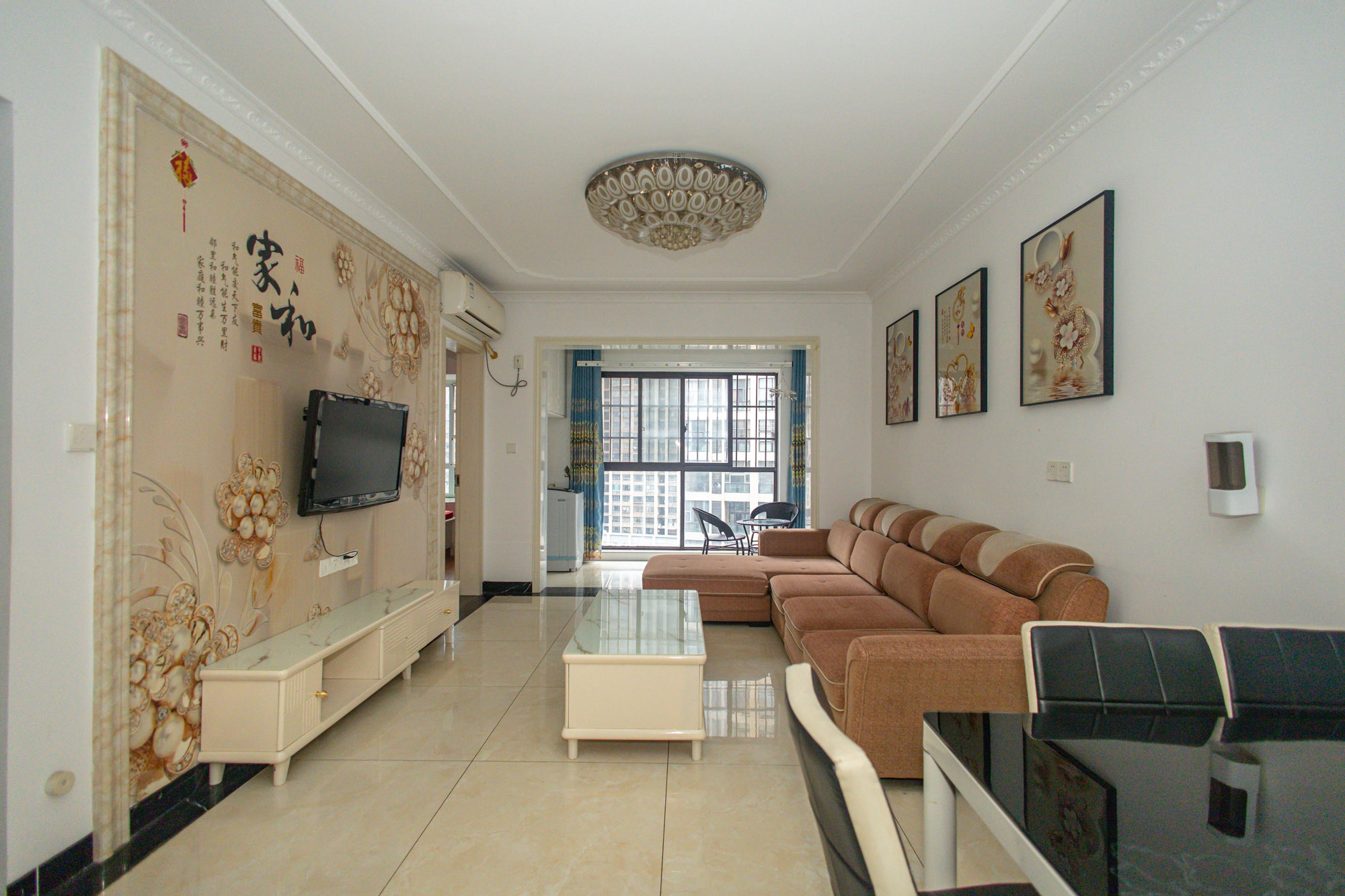 金科时代中心 3室2厅1卫 79.8万 金科时代中心 3室2厅1卫 79.8万客厅