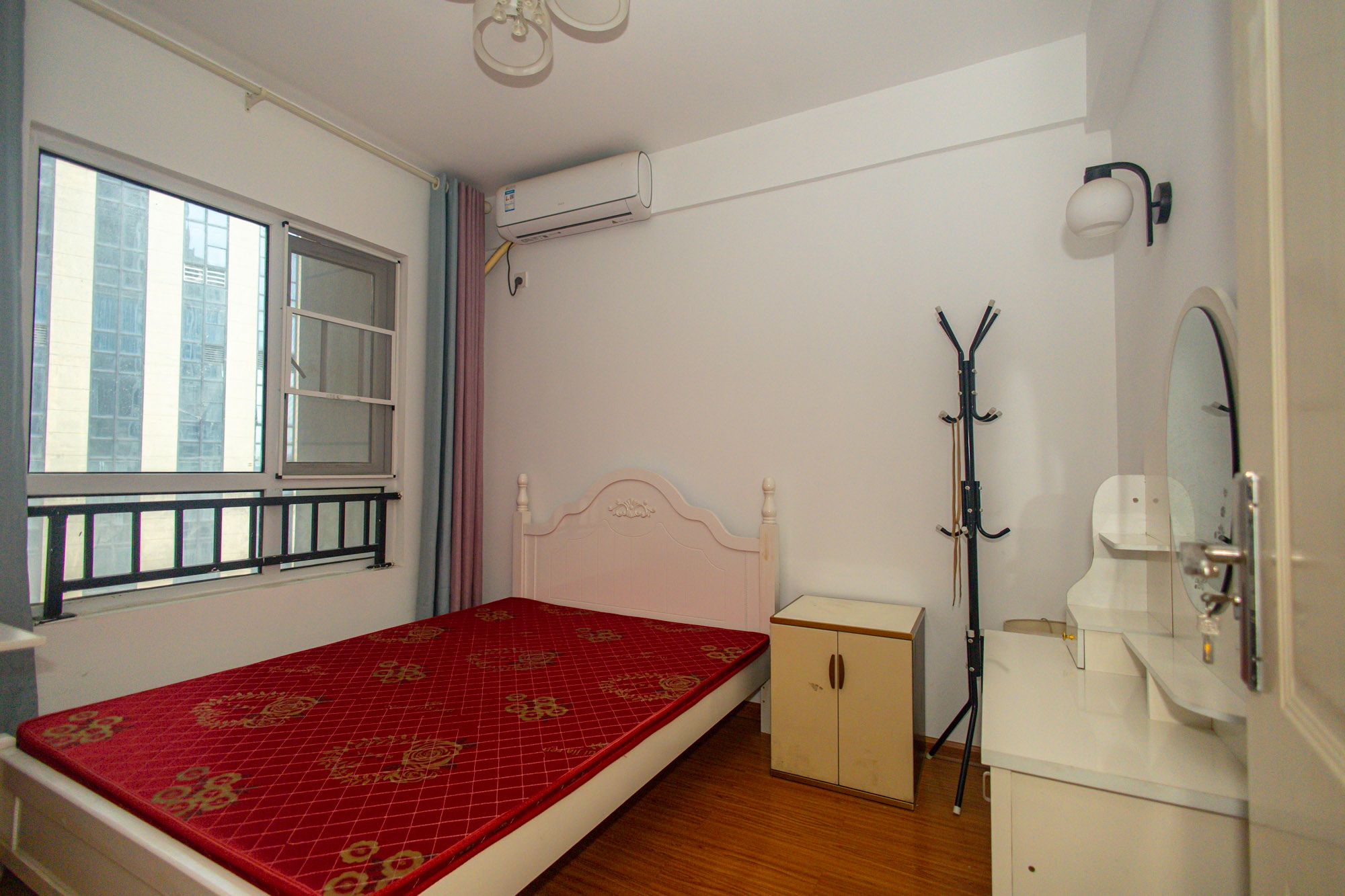 金科时代中心 3室2厅1卫 79.8万 金科时代中心 3室2厅1卫 79.8万卧室