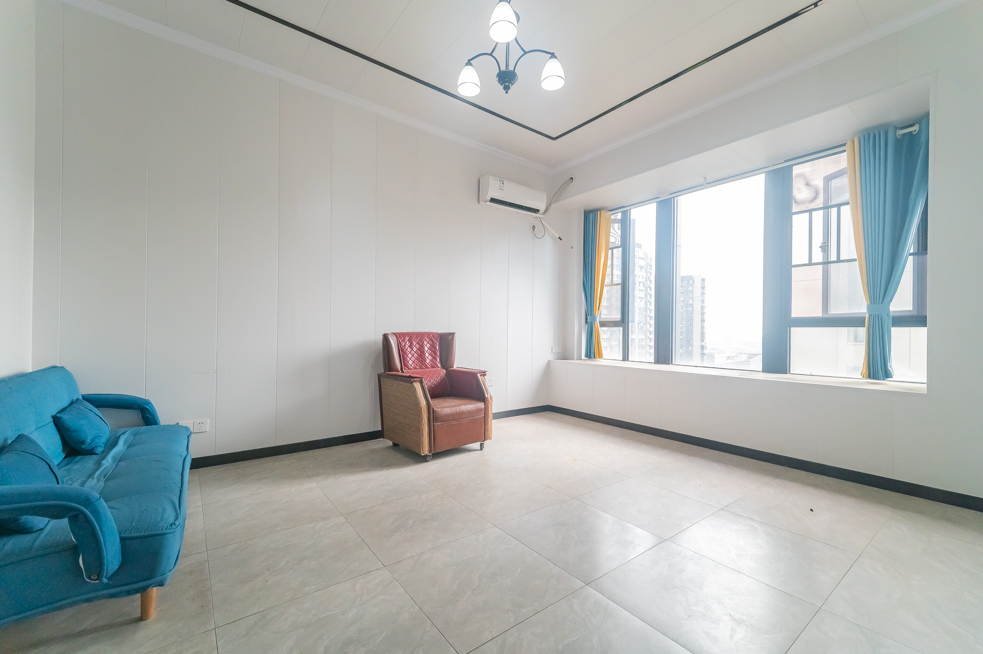 中建悦和城  1室1厅1卫    32.8万客厅