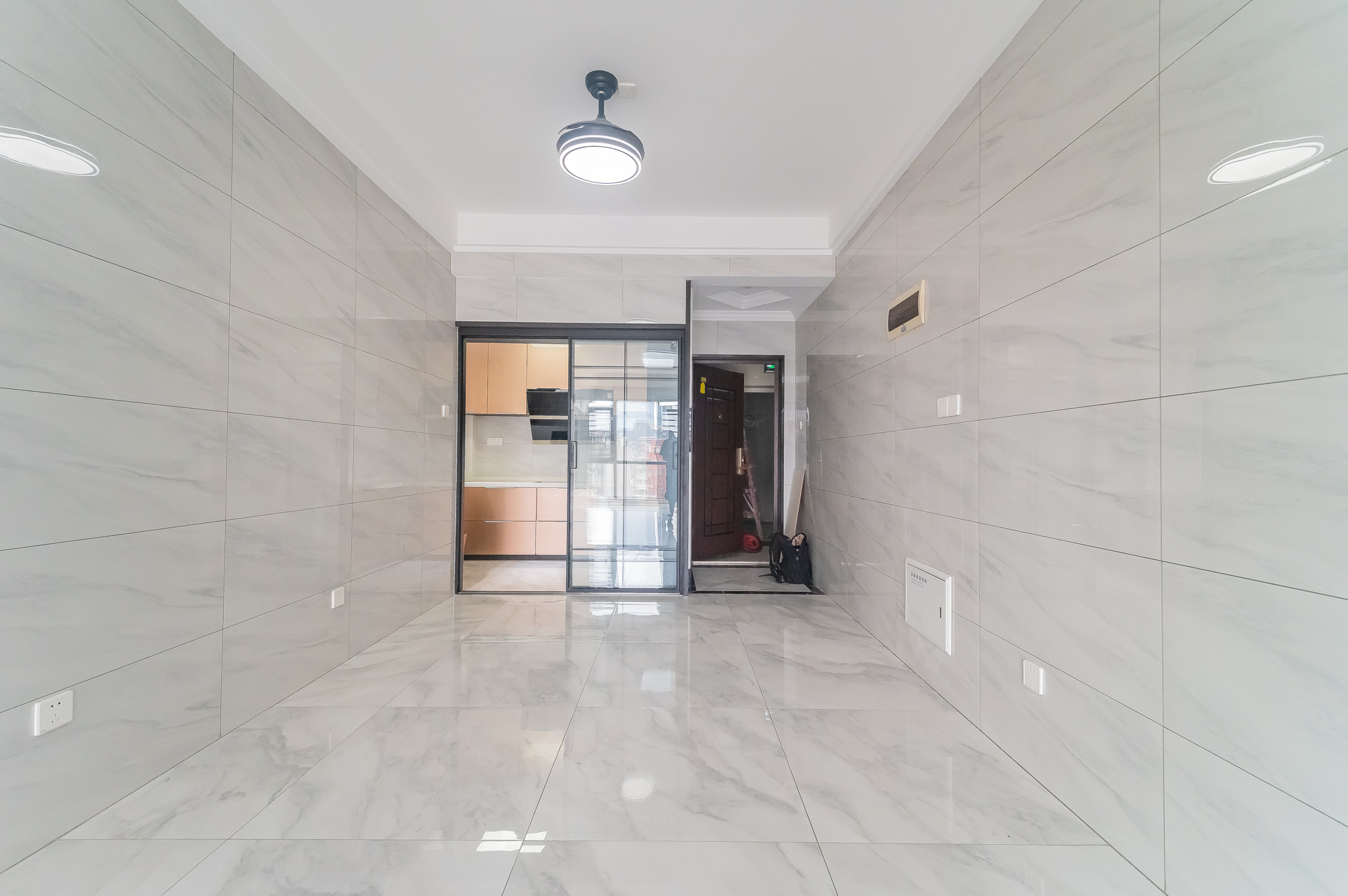 恒基凯旋门三期  3室2厅1卫    88.8万 恒基凯旋门三期  3室2厅1卫    88.8万客厅