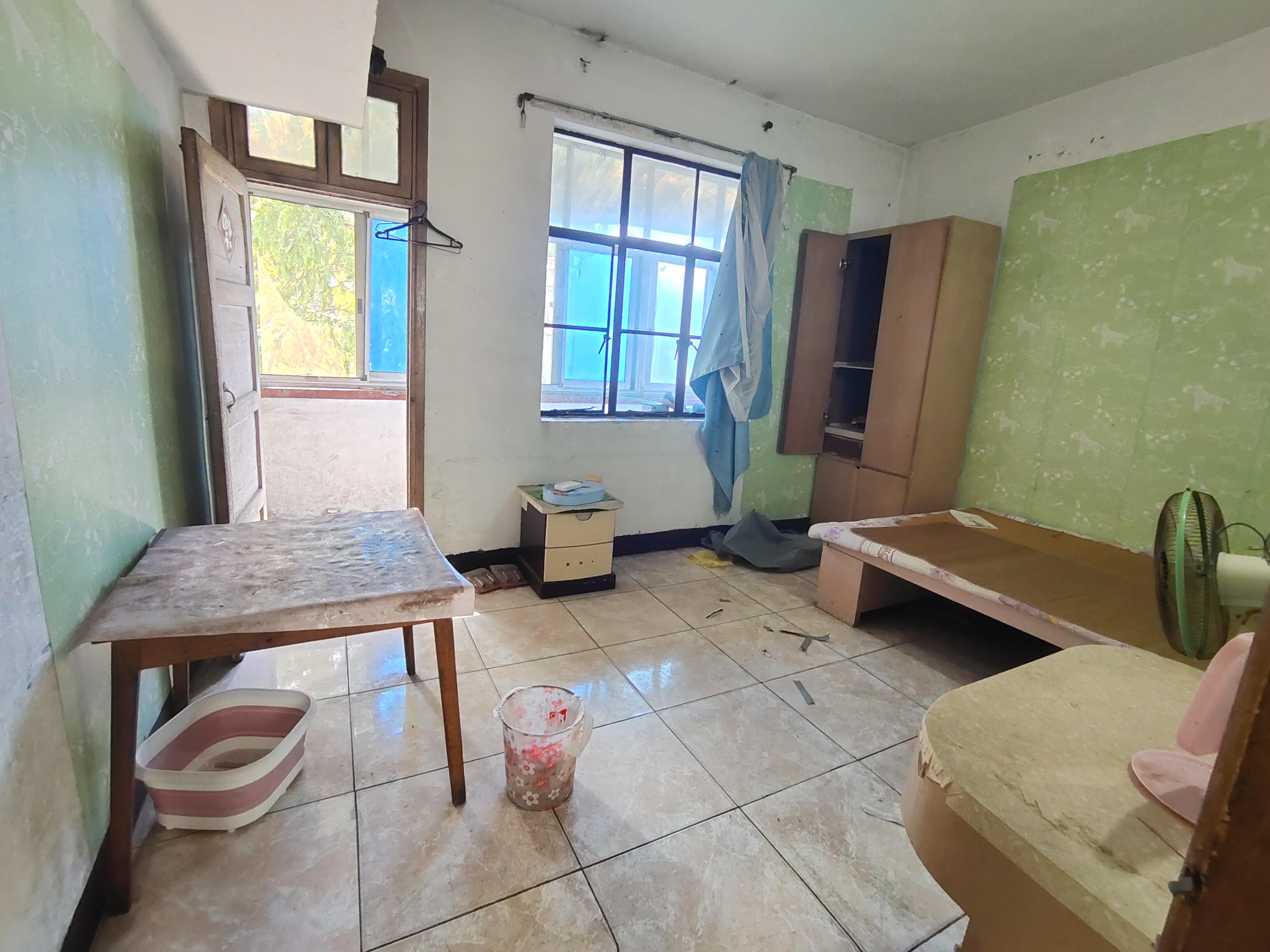 来园村 1室1厅1卫 12.8万 来园村 1室1厅1卫 12.8万室内图