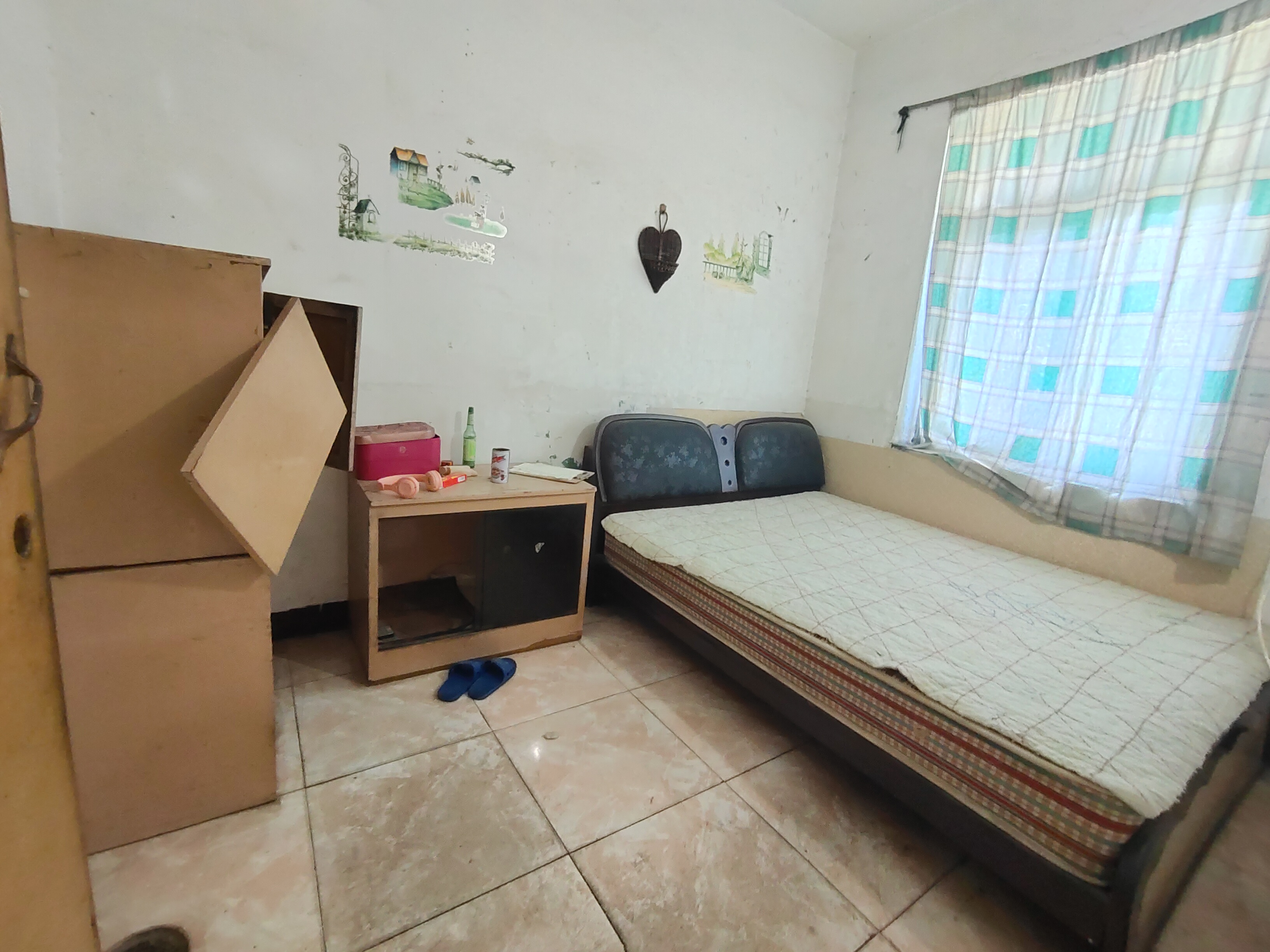 来园村 1室1厅1卫 12.8万 来园村 1室1厅1卫 12.8万室内图