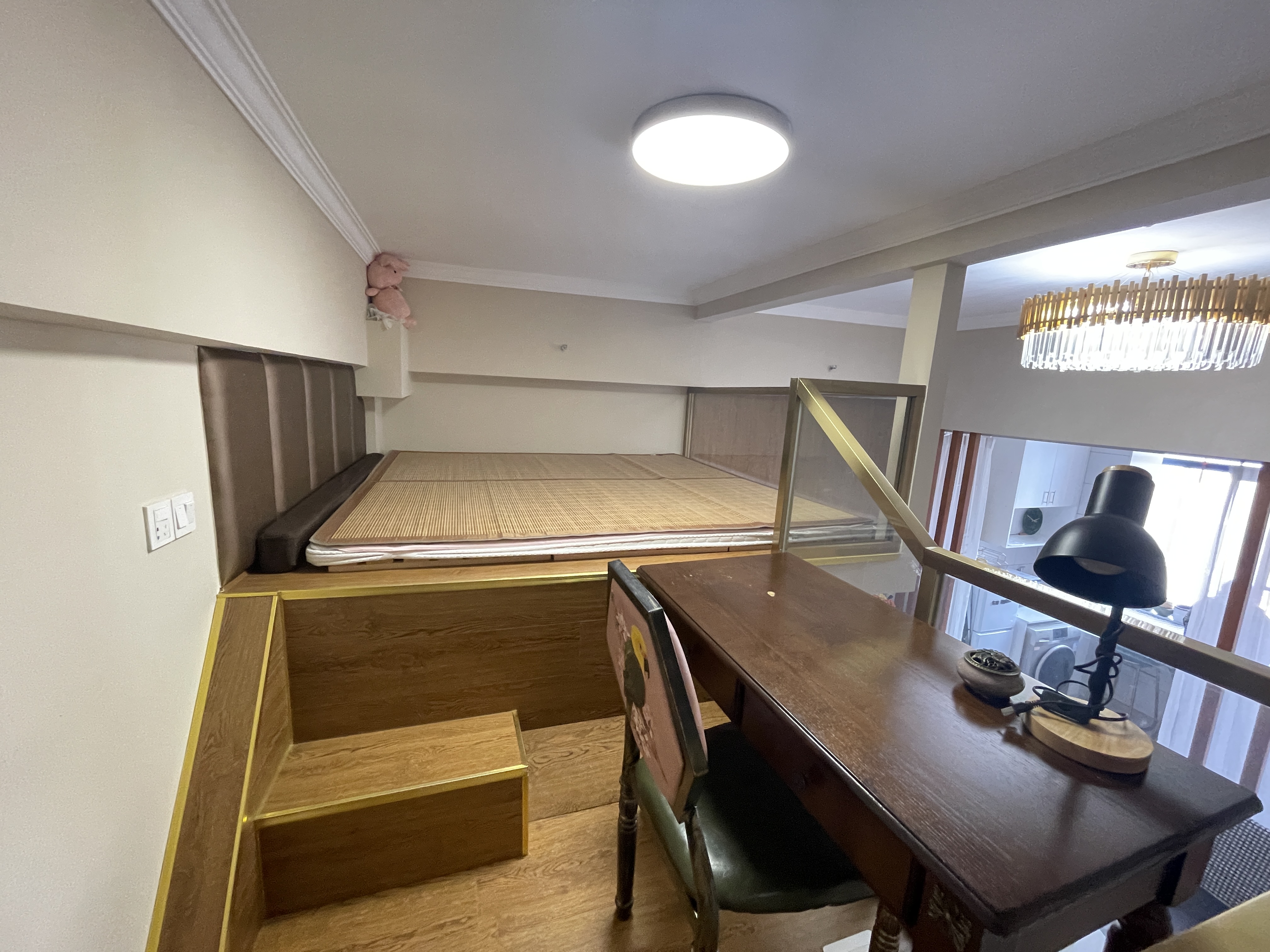 白金汉宫 1室1厅1卫 30.0万 白金汉宫 1室1厅1卫 30.0万室内图