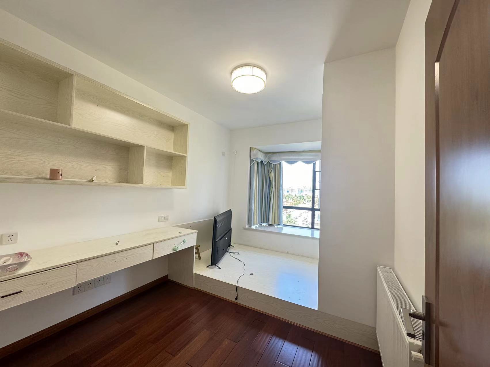 城市公园 4室2厅2卫 60.0万 城市公园 4室2厅2卫 60.0万室内图