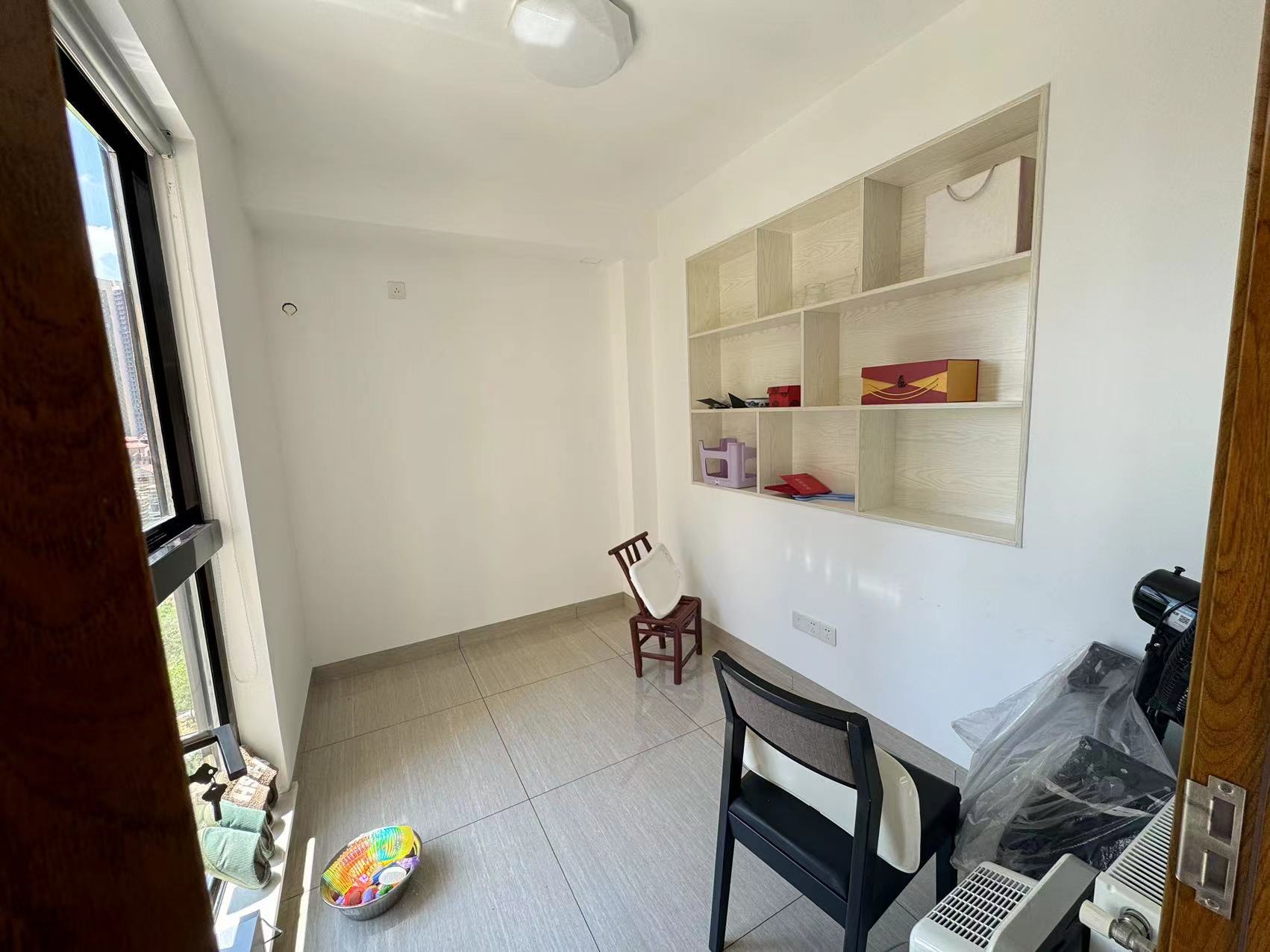 城市公园 4室2厅2卫 60.0万 城市公园 4室2厅2卫 60.0万室内图