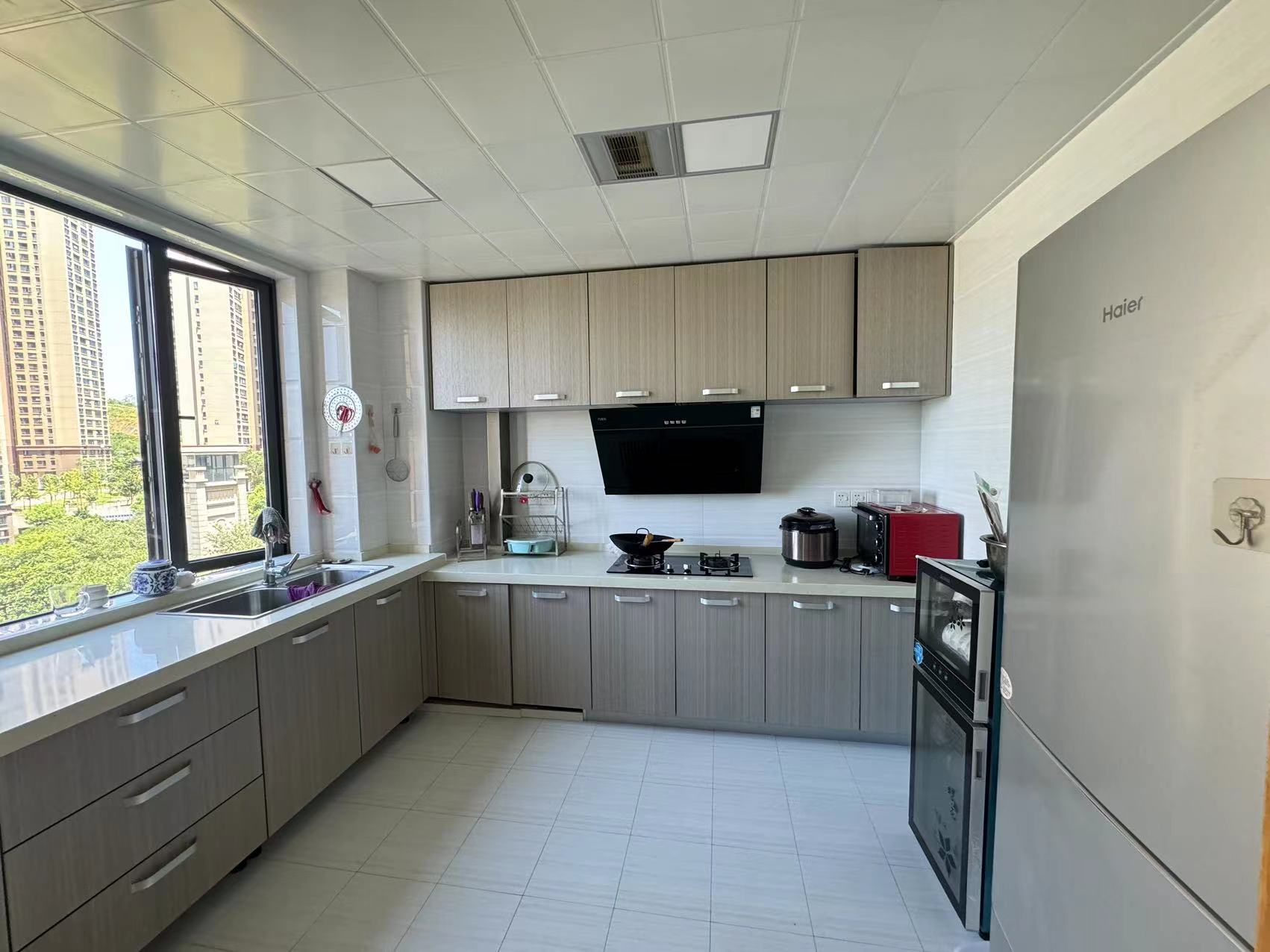 城市公园 4室2厅2卫 60.0万 城市公园 4室2厅2卫 60.0万室内图