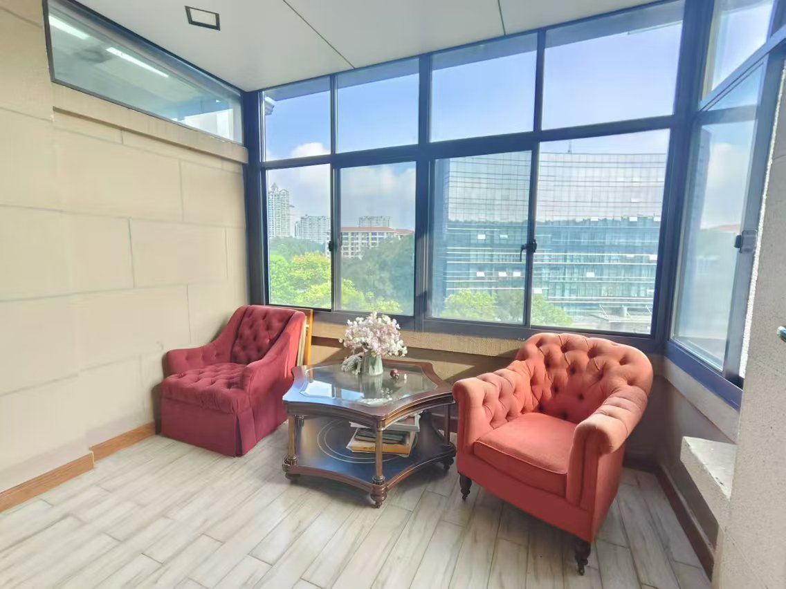 山语云栖 8室3厅3卫 500.0万 山语云栖 8室3厅3卫 500.0万室内图