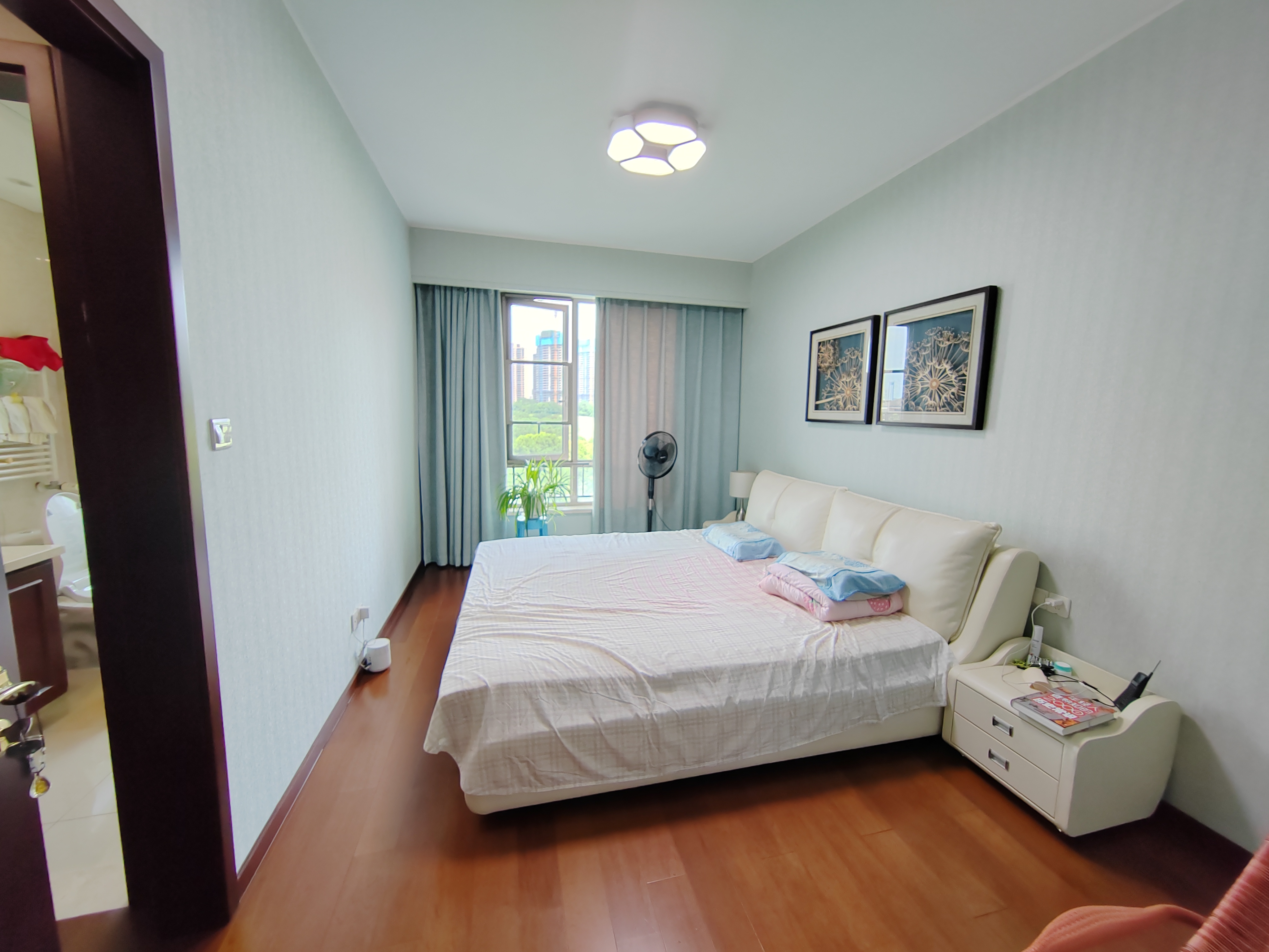 晋合湘水湾二期 4室2厅3卫 288.0万 晋合湘水湾二期 4室2厅3卫 288.0万室内图