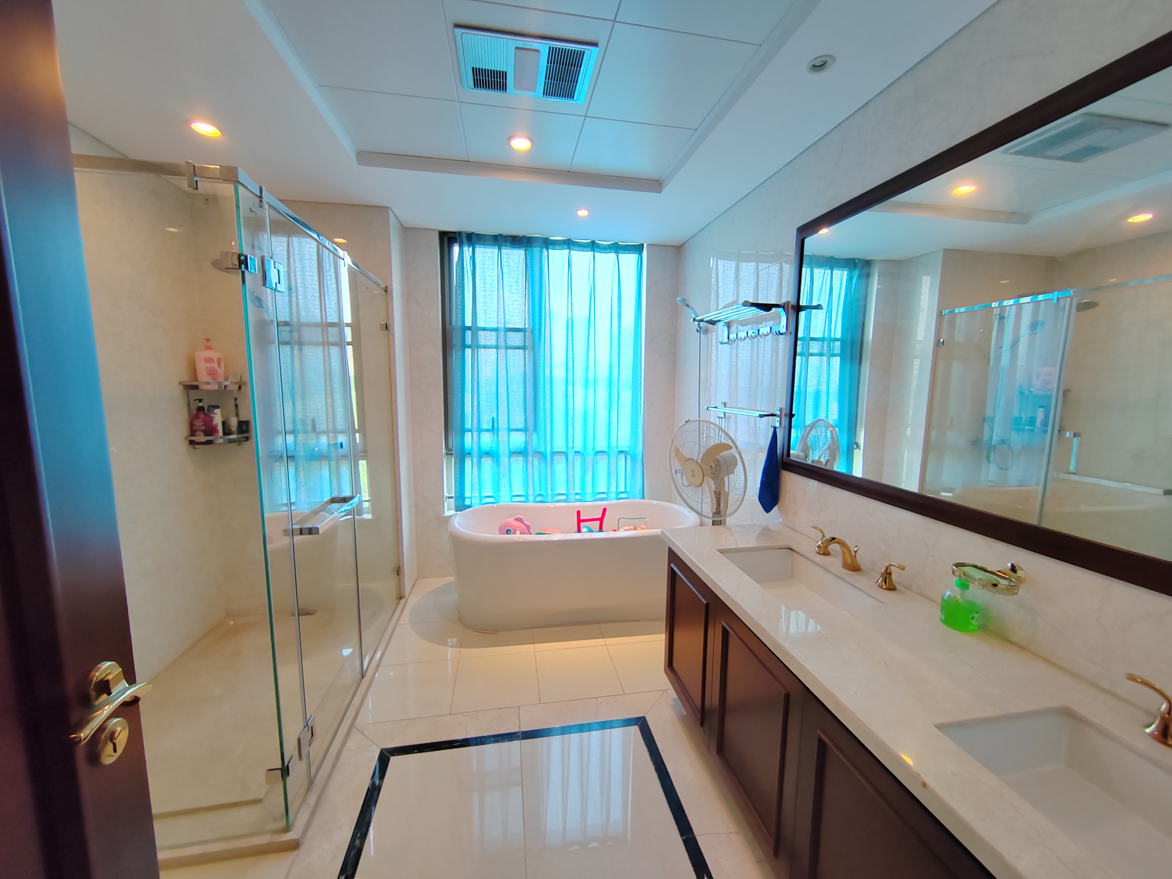 晋合湘水湾二期 4室2厅3卫 288.0万 晋合湘水湾二期 4室2厅3卫 288.0万室内图