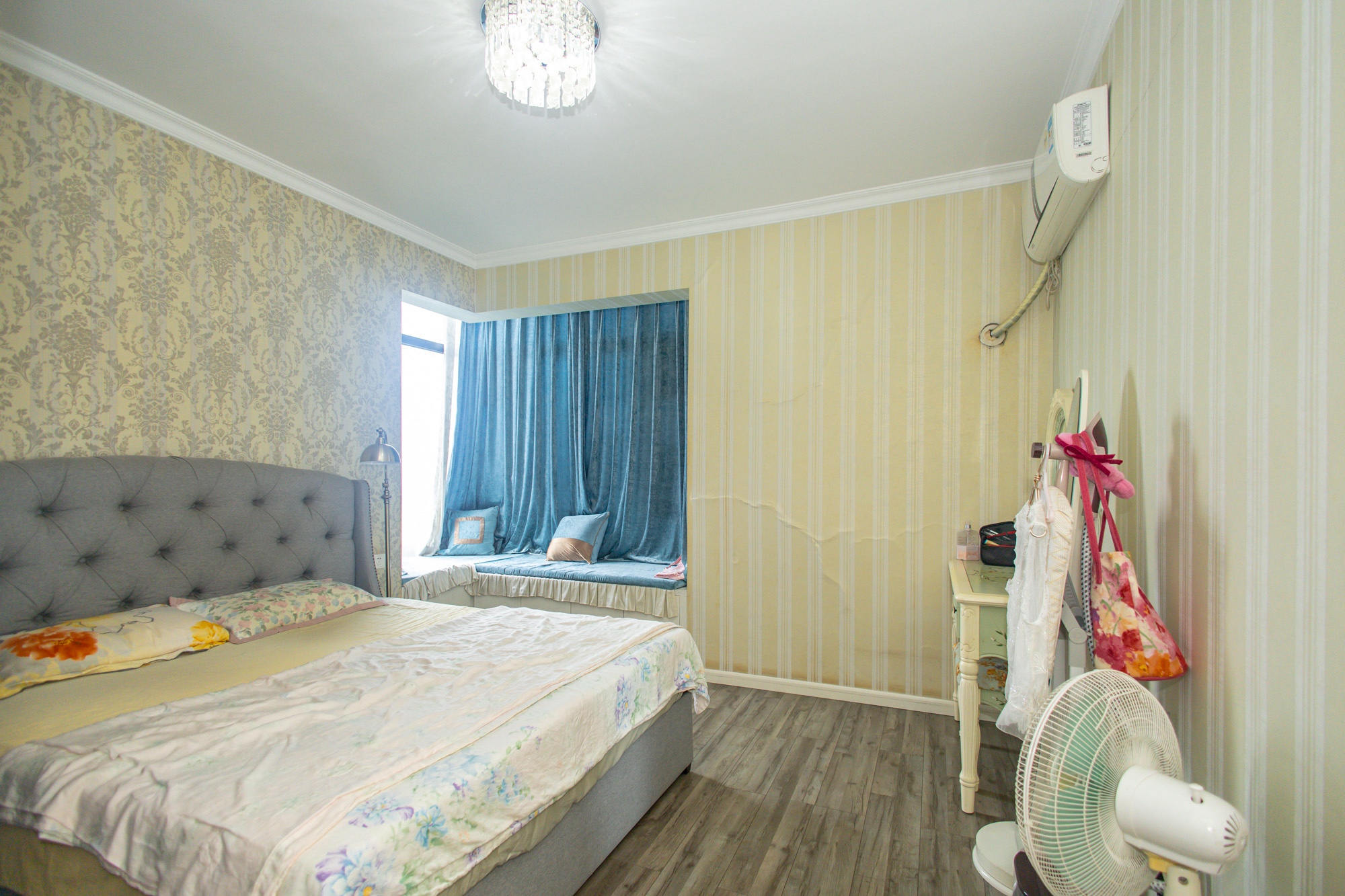 松雅湖金岸 3室2厅2卫 106.0万 松雅湖金岸 3室2厅2卫 106.0万卧室