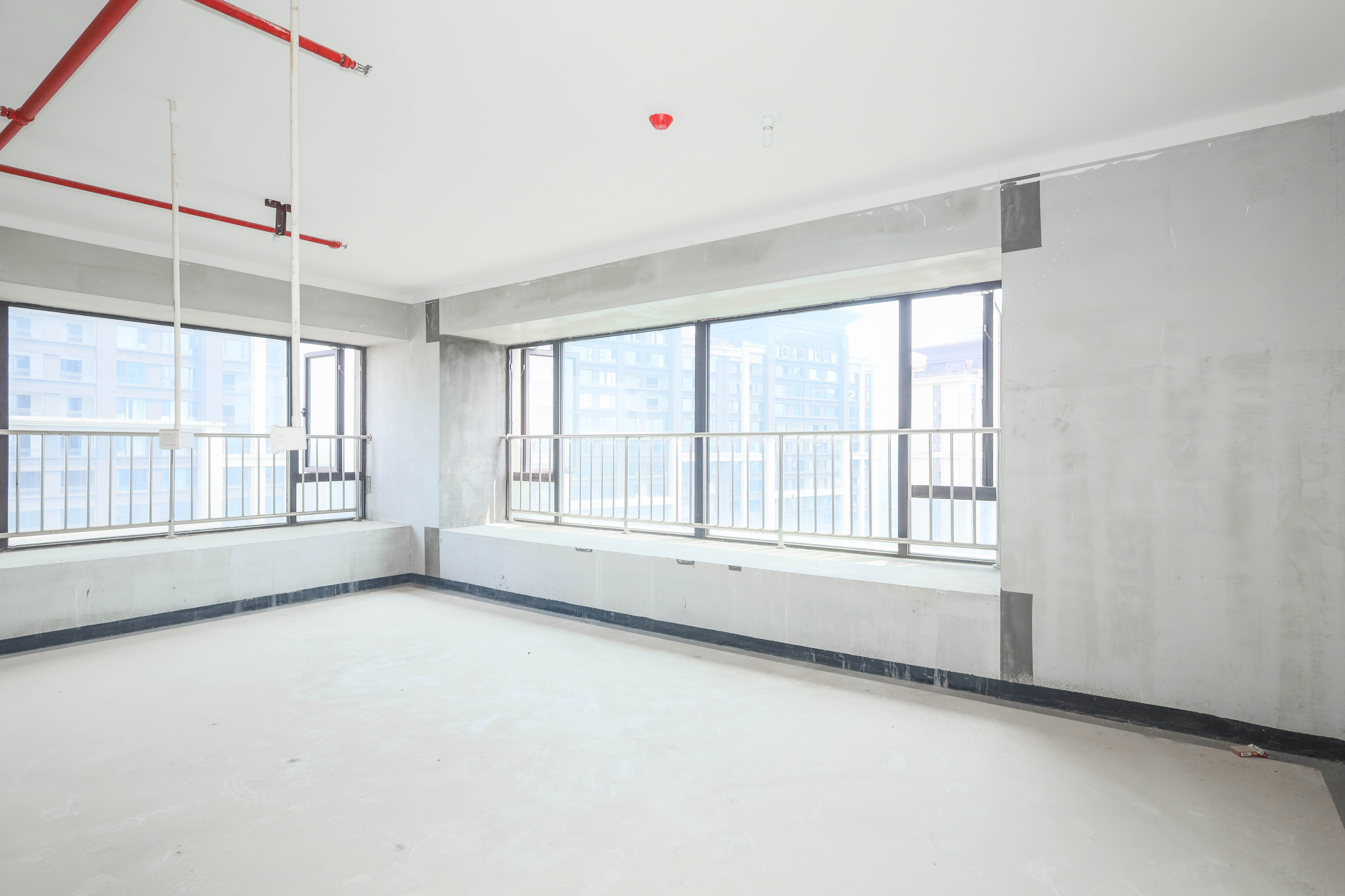 建发央著  4室2厅2卫   269.00万卧室