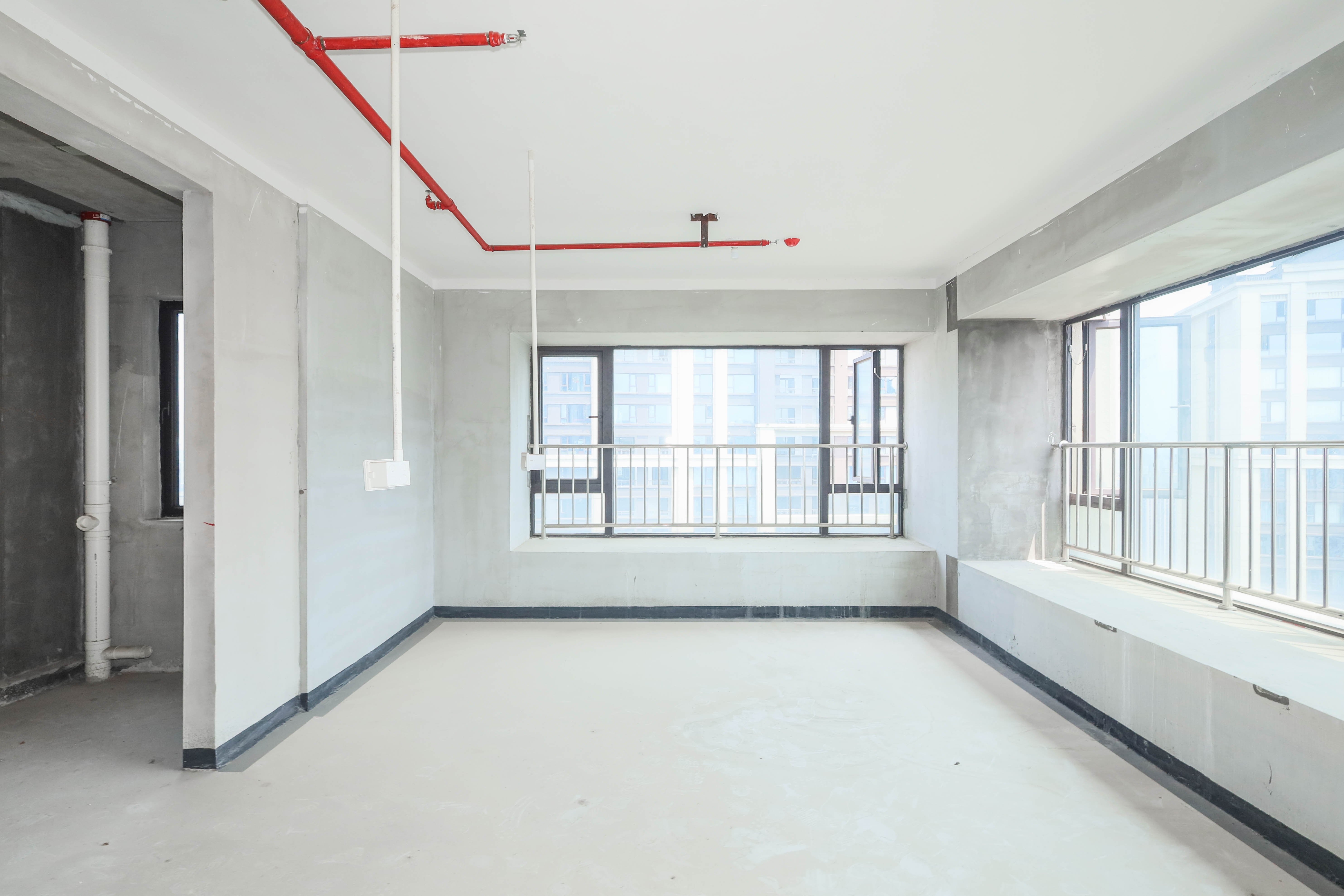 建发央著  4室2厅2卫   269.00万卧室