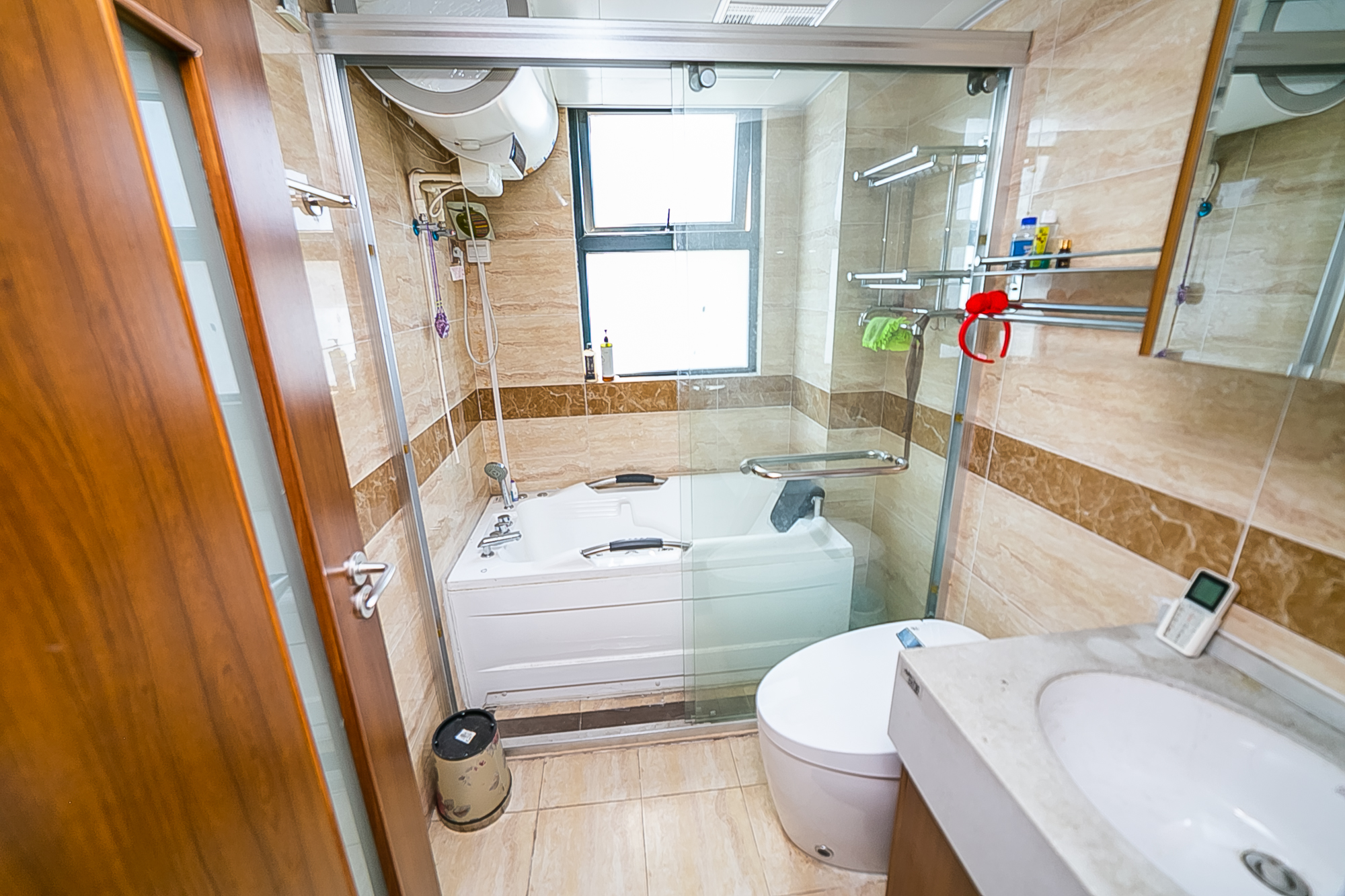 湘江锦绣  3室2厅2卫    106.0万 湘江锦绣  3室2厅2卫    106.0万卫生间