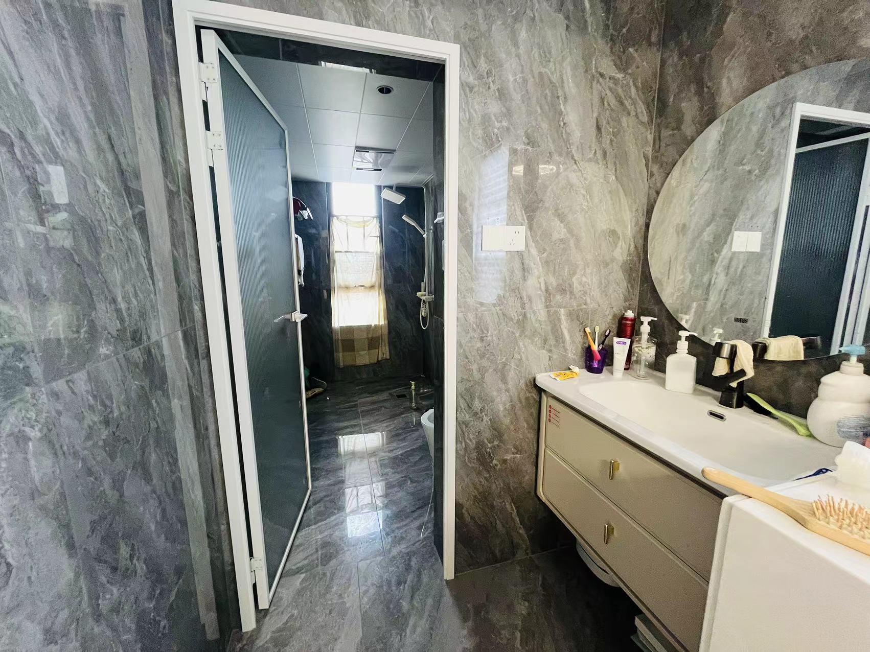 建发央著 4室2厅2卫 150.0万 建发央著 4室2厅2卫 150.0万室内图