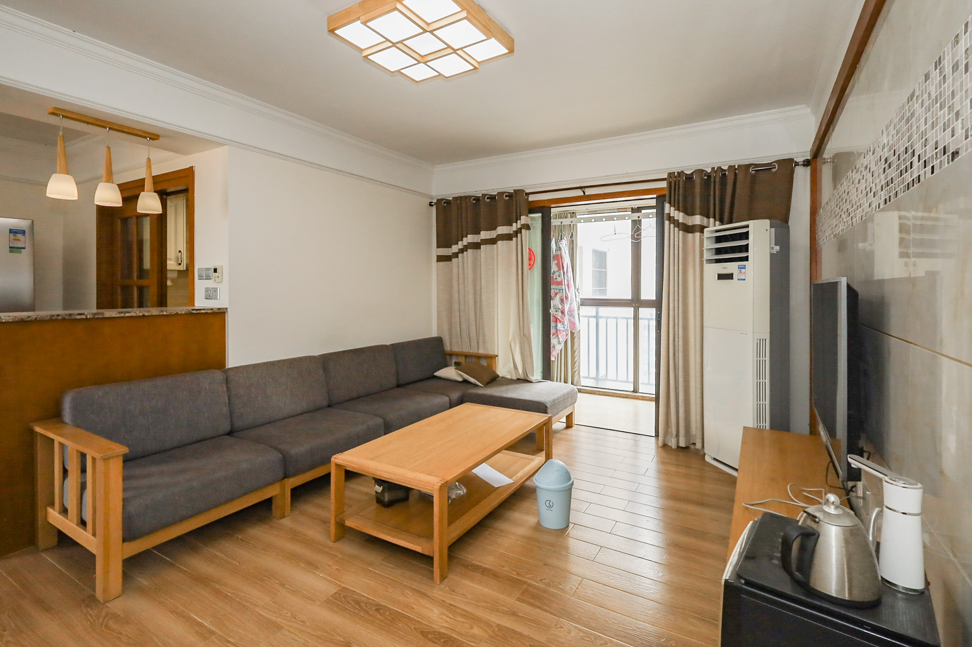 钰龙天下二期(钰龙佳园) 3室2厅1卫 243.0万 钰龙天下二期(钰龙佳园) 3室2厅1卫 243.0万客厅