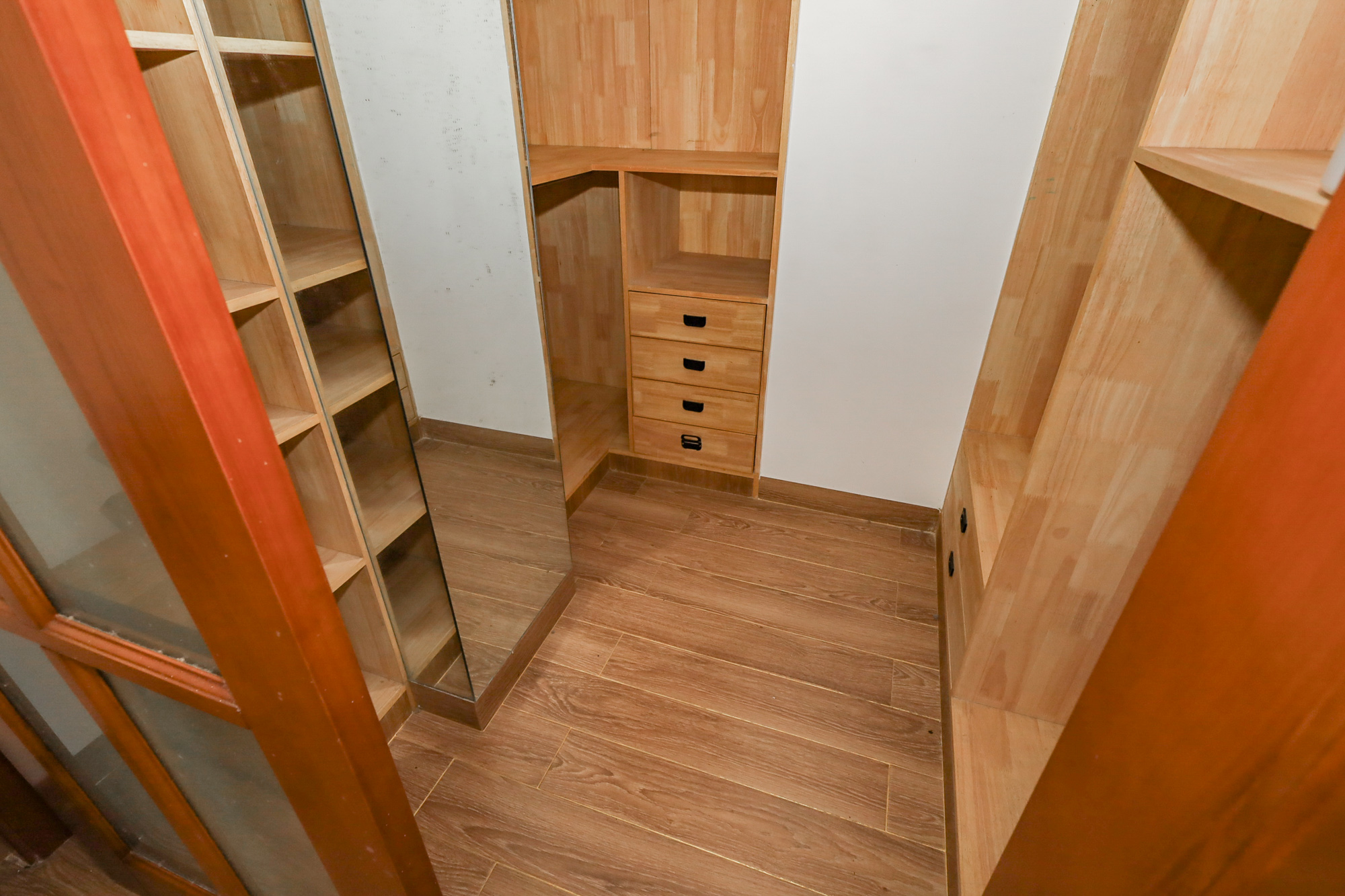 钰龙天下二期(钰龙佳园) 3室2厅1卫 243.0万 钰龙天下二期(钰龙佳园) 3室2厅1卫 243.0万其他