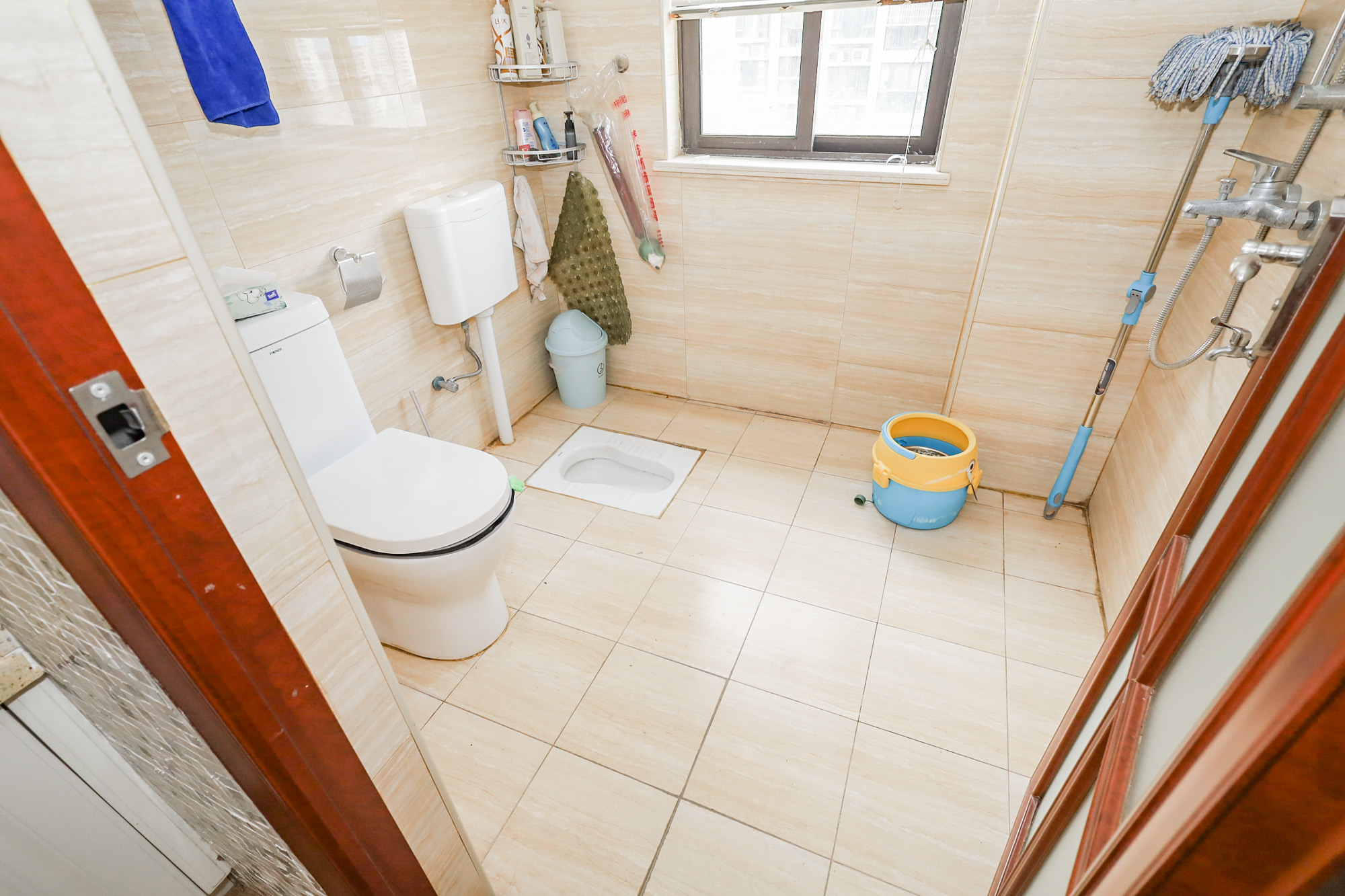 钰龙天下二期(钰龙佳园) 3室2厅1卫 243.0万 钰龙天下二期(钰龙佳园) 3室2厅1卫 243.0万卫生间