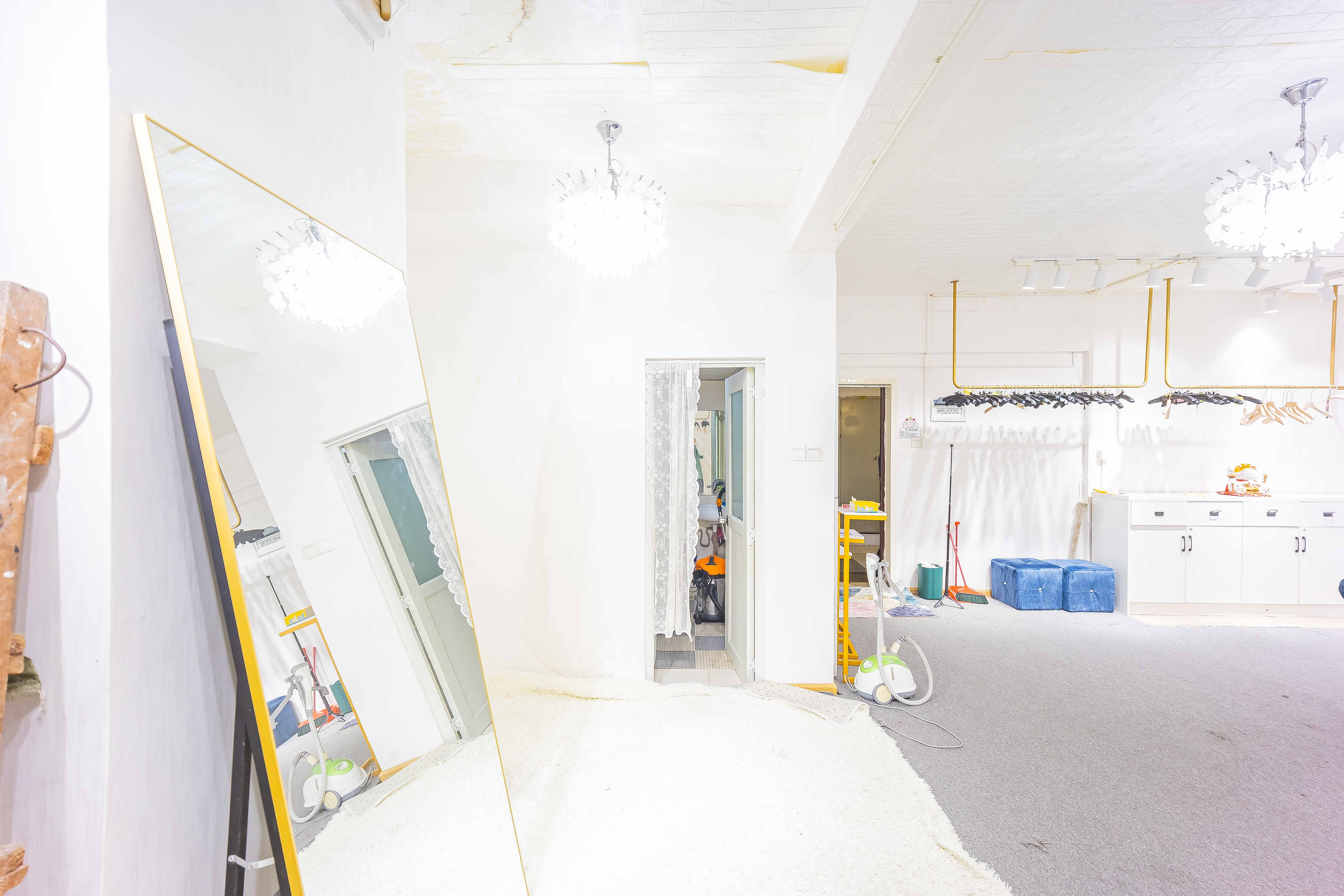 摩天一号  1室1厅1卫    36.0万 摩天一号  1室1厅1卫    36.0万客厅