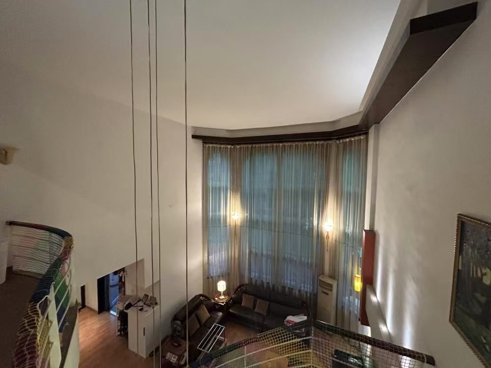 珠江花园 5室2厅3卫 290.0万 珠江花园 5室2厅3卫 290.0万室内图