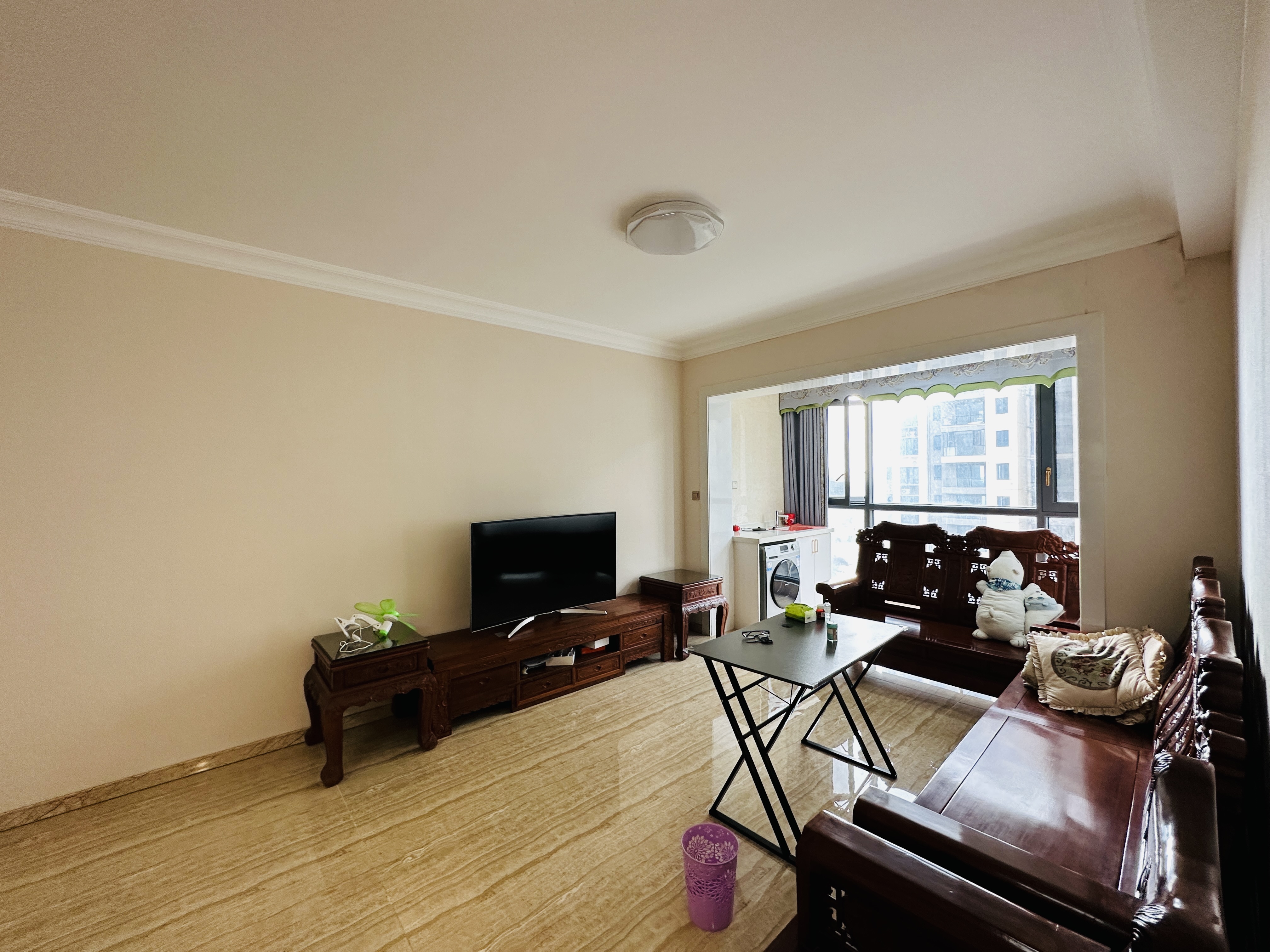 滨江名苑(滨江路) 2室2厅1卫 115.0万 滨江名苑(滨江路) 2室2厅1卫 115.0万客厅