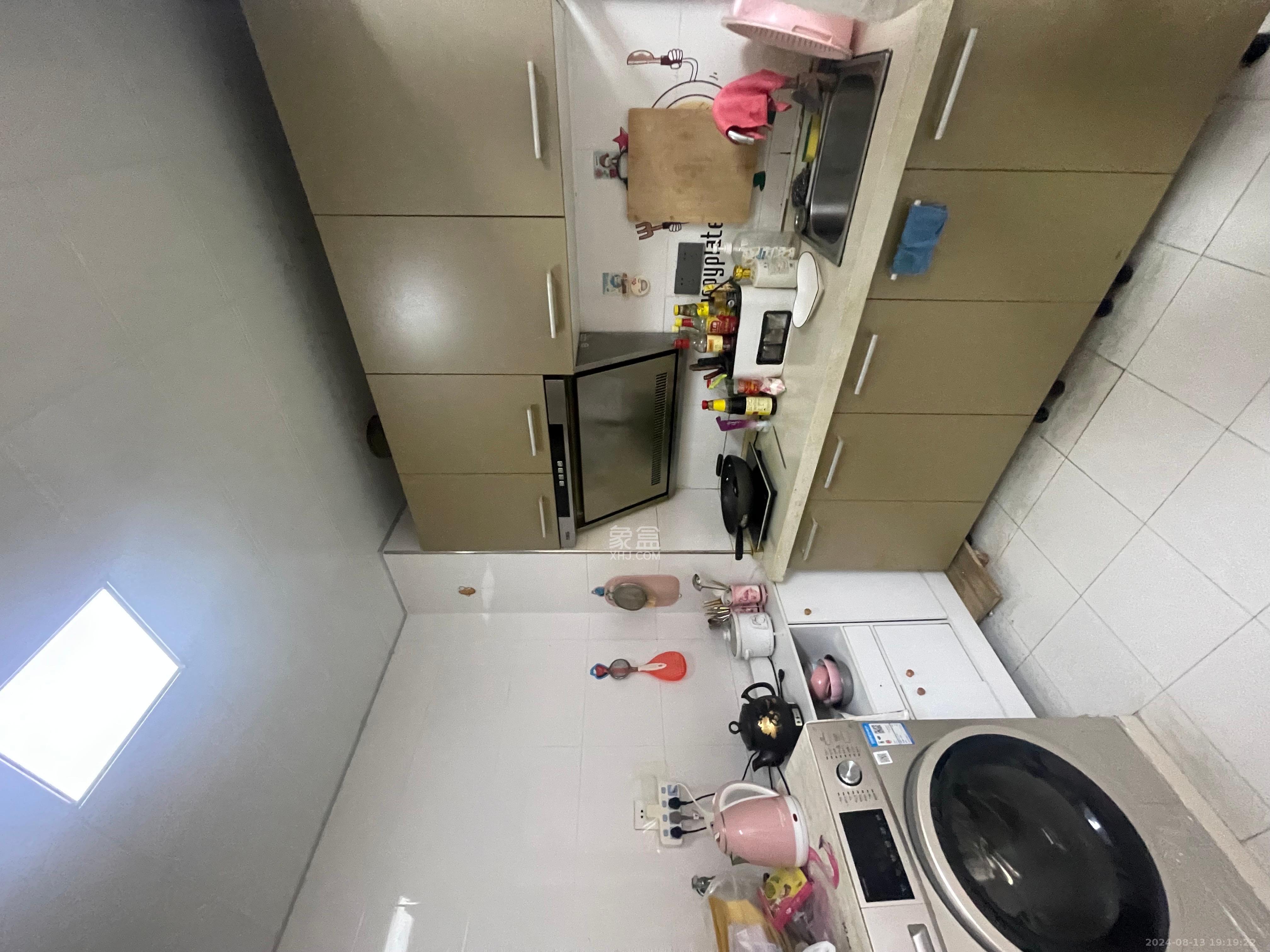 江岸丽都（江与城）  1室1厅1卫   2888.00元/月室内图