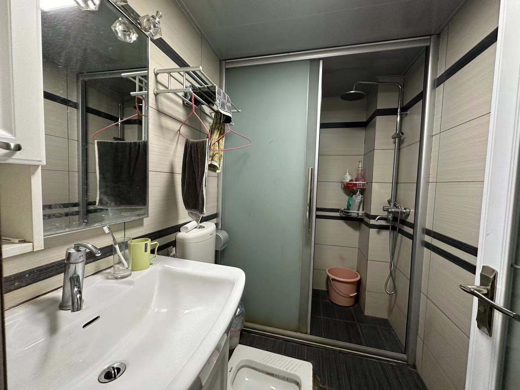 泰山公馆 2室2厅1卫 45.0万 泰山公馆 2室2厅1卫 45.0万室内图