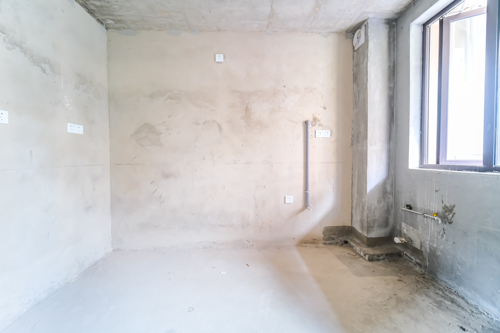 合能枫丹新里  4室2厅2卫    136.8万 合能枫丹新里  4室2厅2卫    136.8万厨房