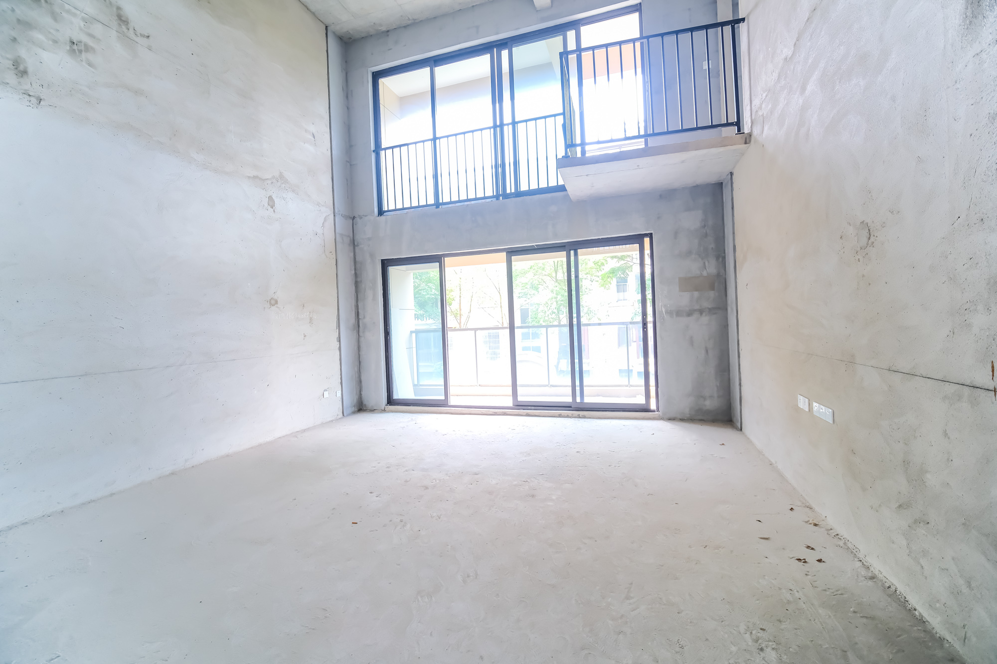 合能枫丹新里  4室2厅2卫    136.8万 合能枫丹新里  4室2厅2卫    136.8万客厅