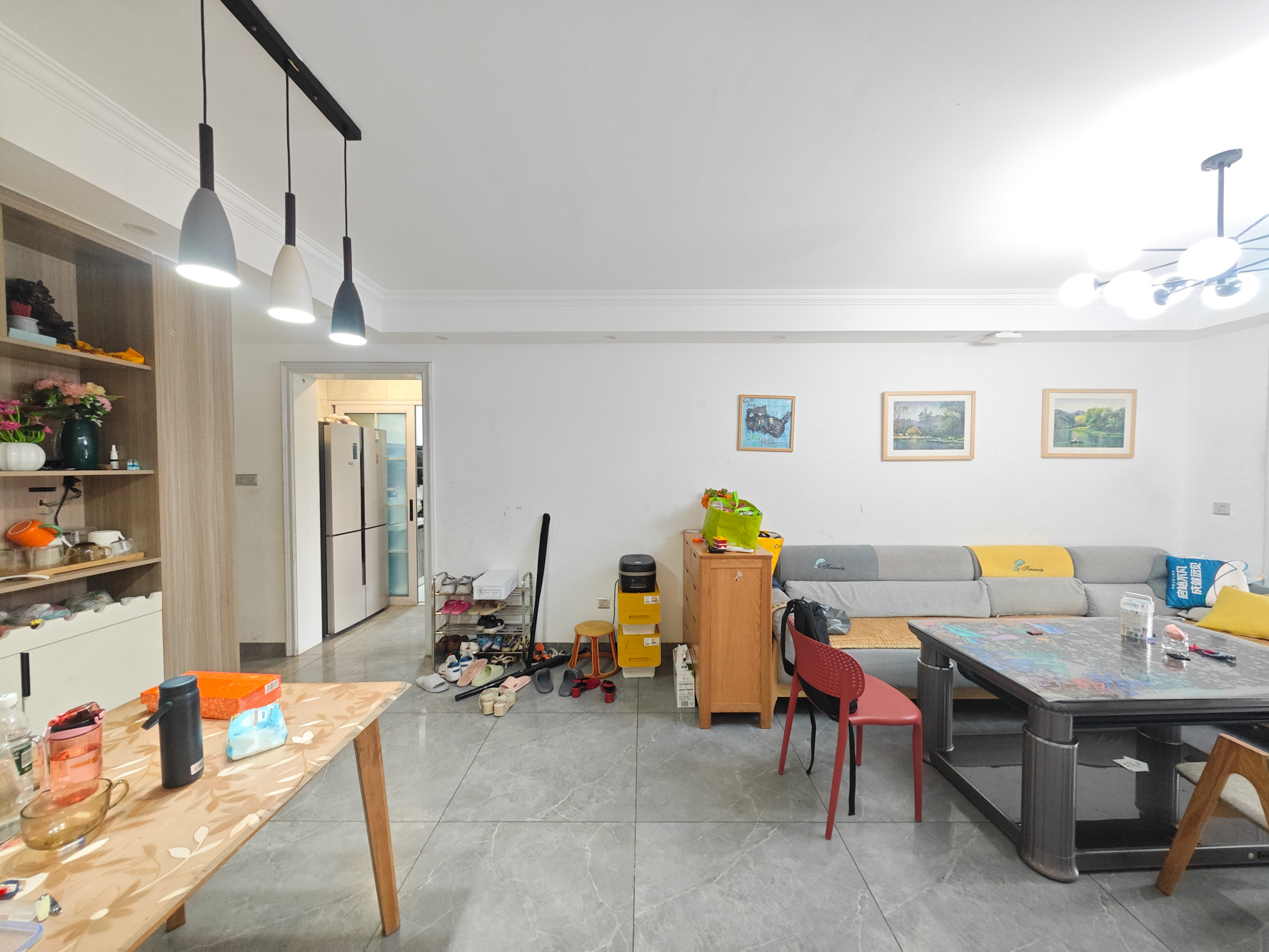 保利城(中航城国际社区、郡原美村) 1室0厅0卫 90.0万 保利城(中航城国际社区、郡原美村) 1室0厅0卫 90.0万客厅