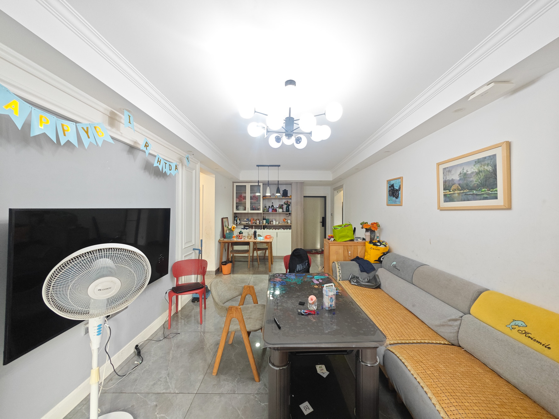 保利城(中航城国际社区、郡原美村) 1室0厅0卫 90.0万 保利城(中航城国际社区、郡原美村) 1室0厅0卫 90.0万客厅