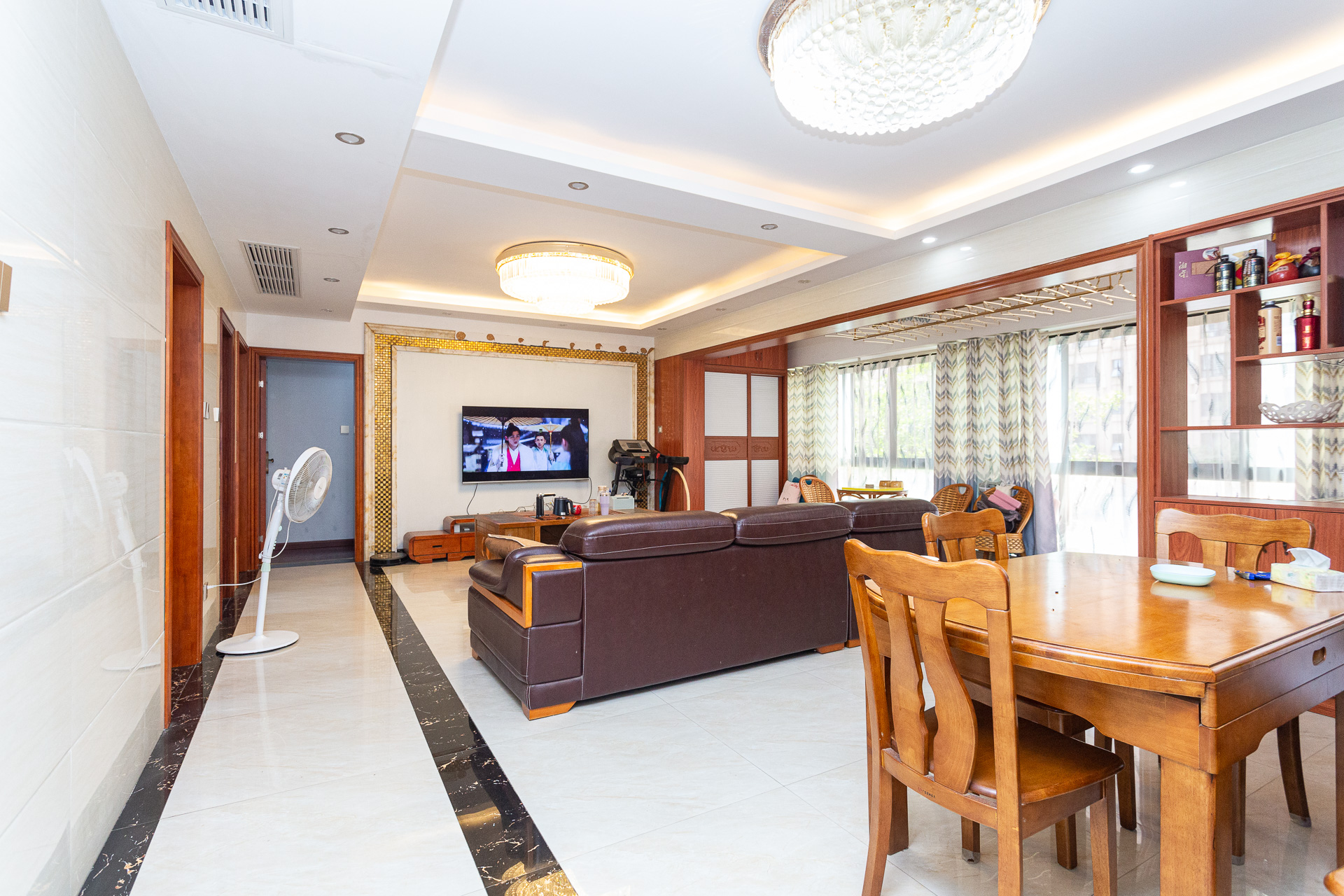 润和又一城  4室2厅2卫    106.8万 润和又一城  4室2厅2卫    106.8万客厅