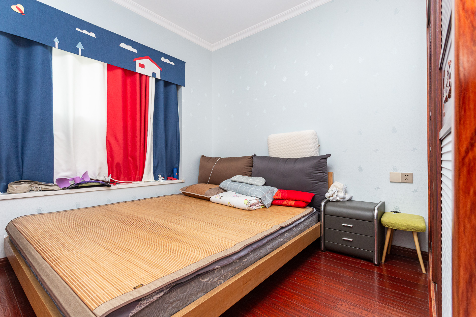 润和又一城  4室2厅2卫    106.8万 润和又一城  4室2厅2卫    106.8万卧室