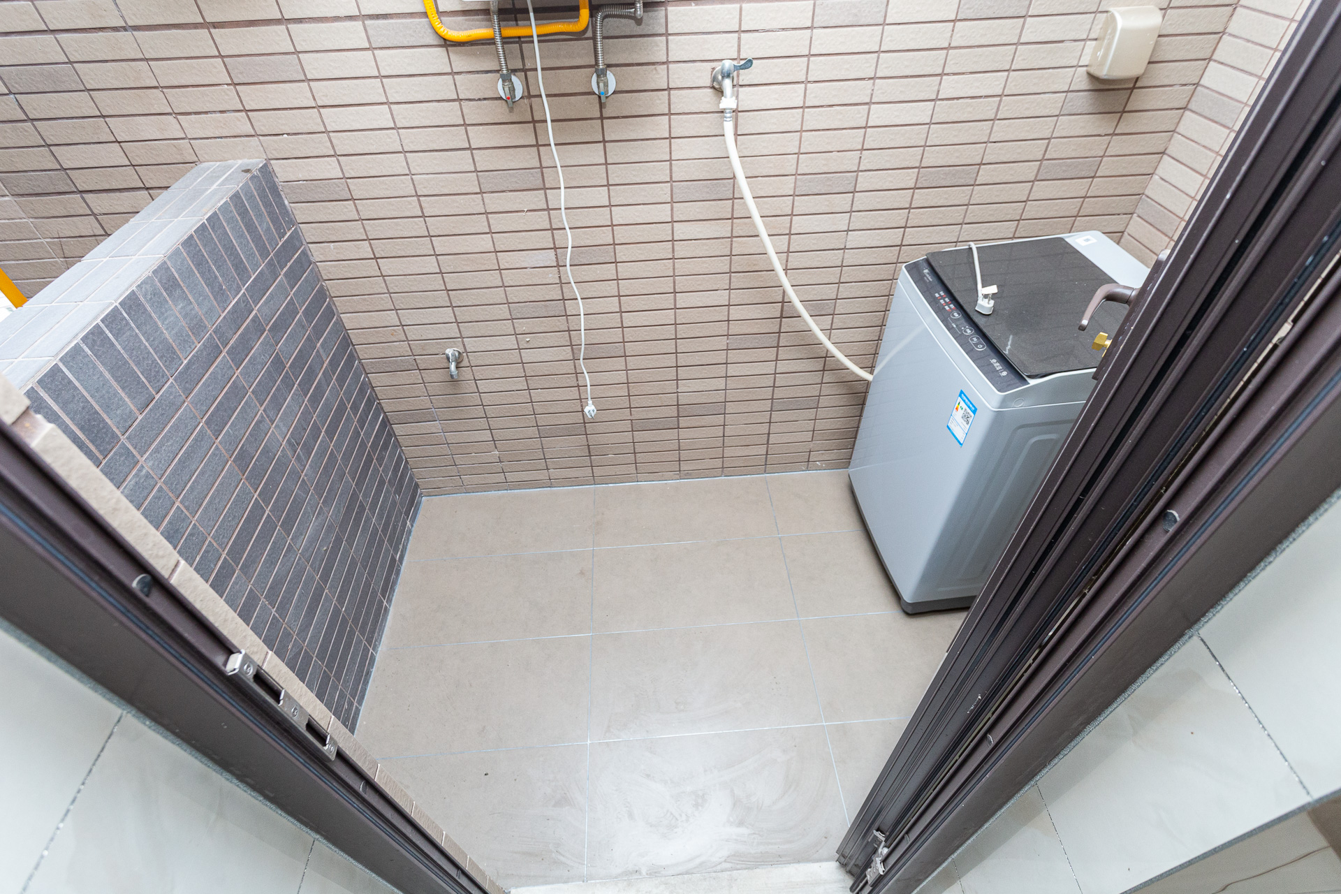 时代倾城四期 4室2厅2卫 120.00万 时代倾城四期 4室2厅2卫 120.00万阳台