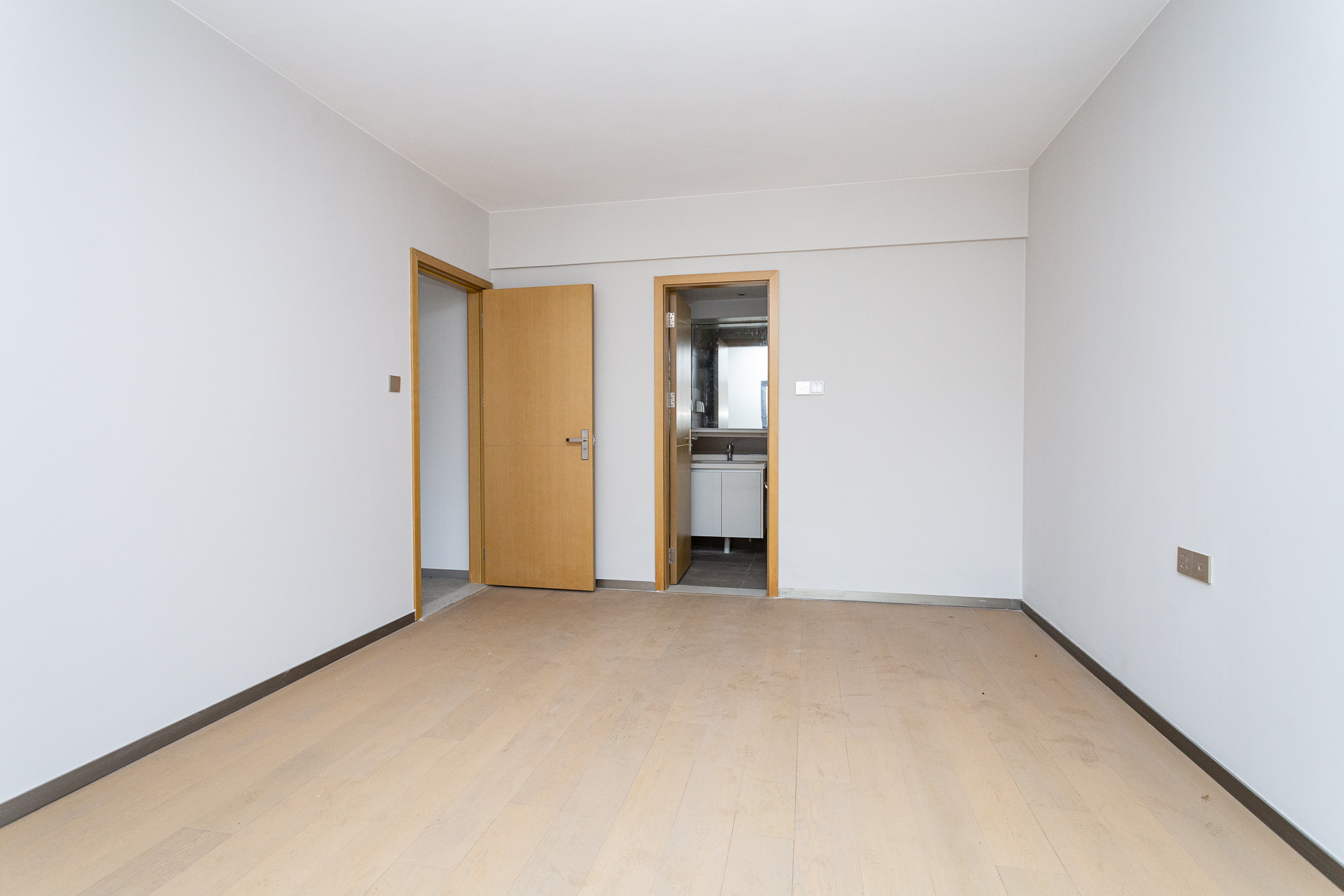 时代倾城四期 4室2厅2卫 102.8万 时代倾城四期 4室2厅2卫 102.8万卧室