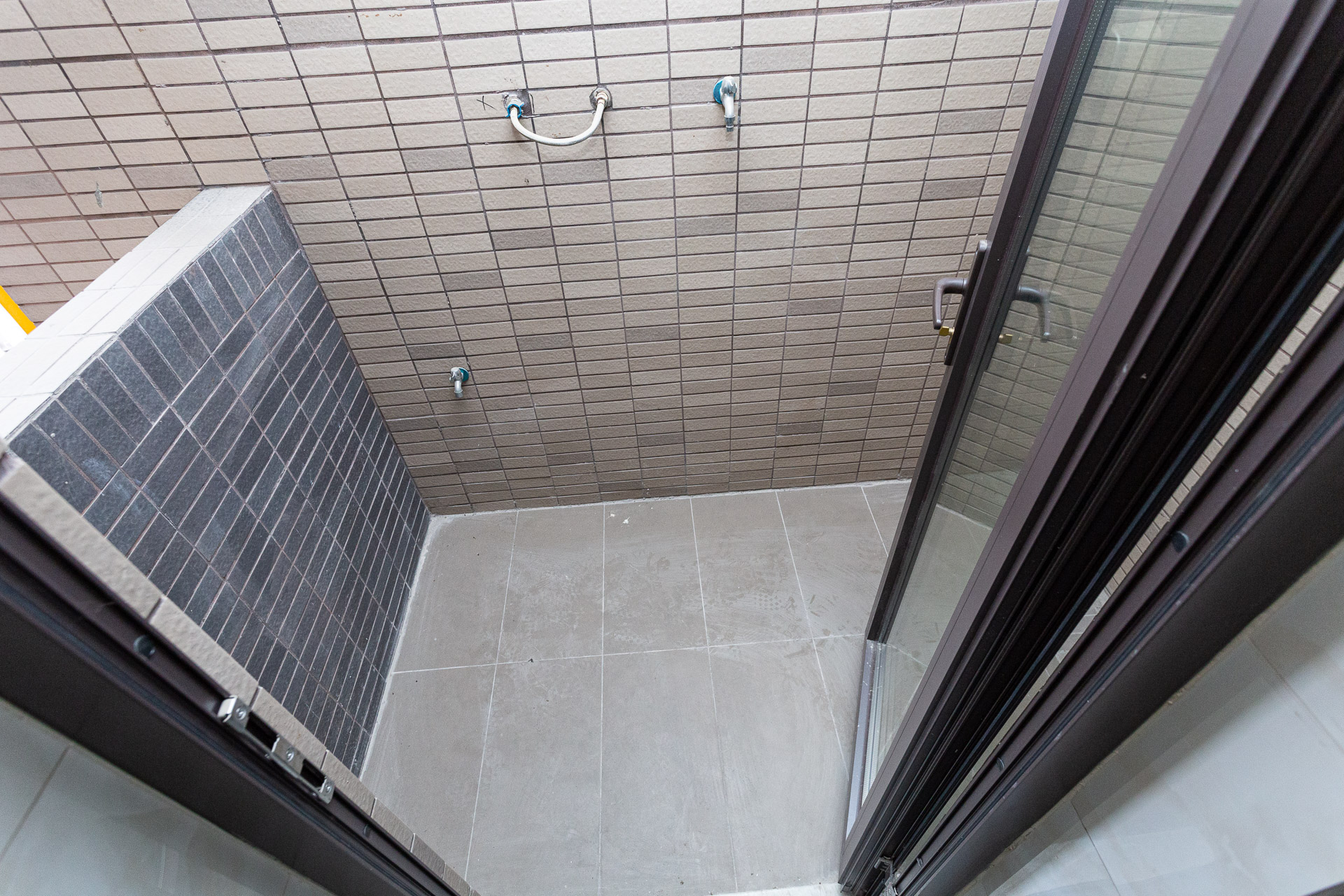 时代倾城四期 4室2厅2卫 102.8万 时代倾城四期 4室2厅2卫 102.8万阳台