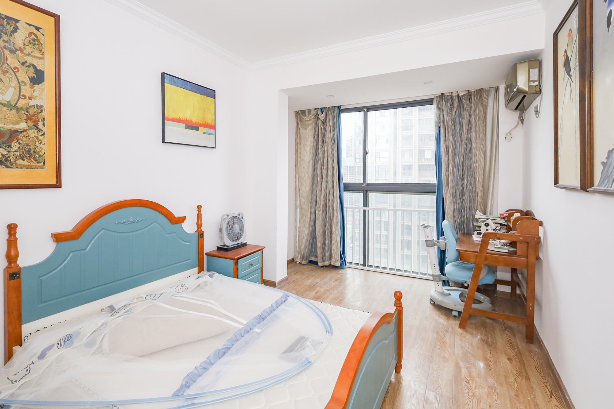 八方小区C区  3室2厅2卫    390.0万 八方小区C区  3室2厅2卫    390.0万卧室