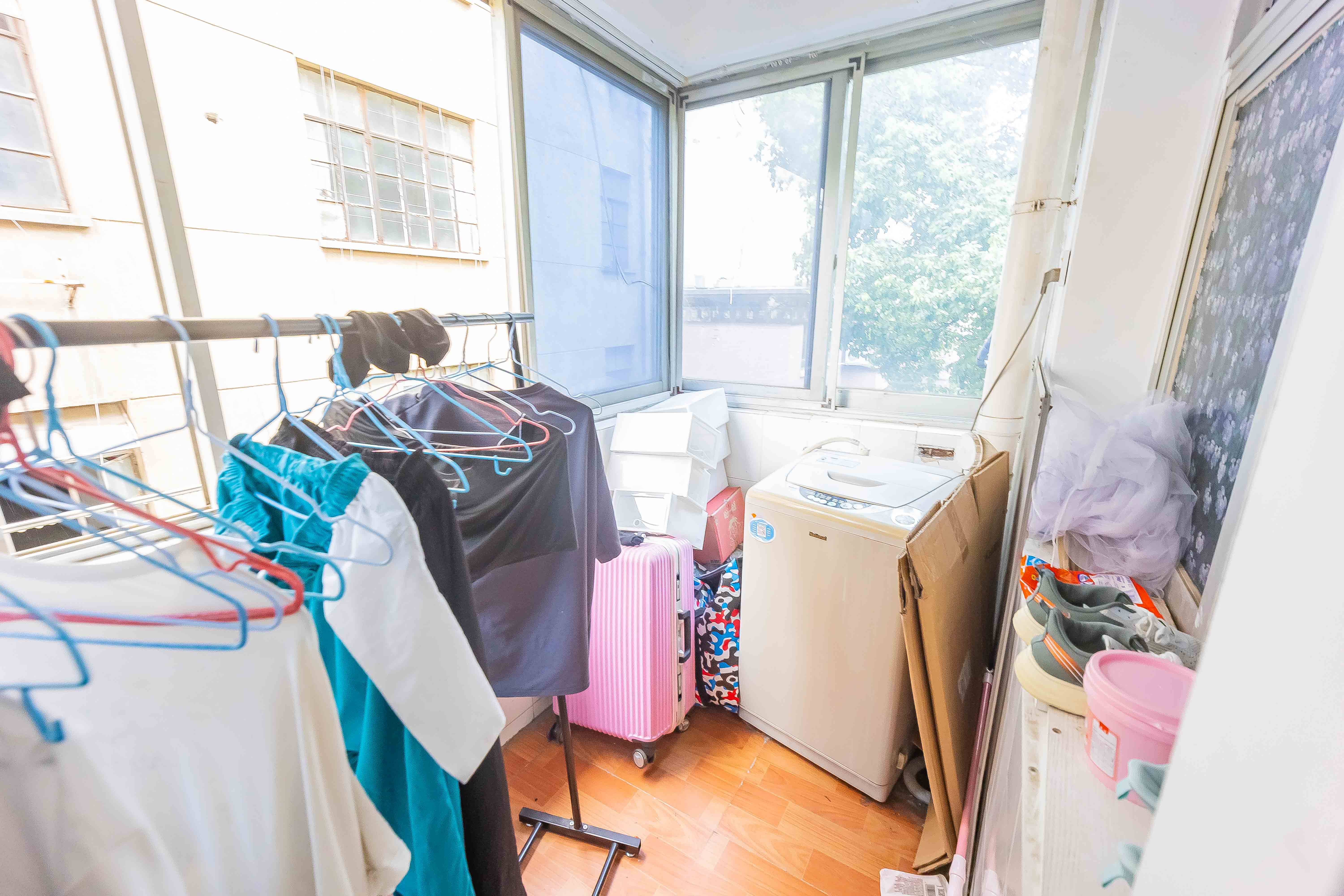 化油器厂宿舍  2室1厅1卫   48.00万阳台