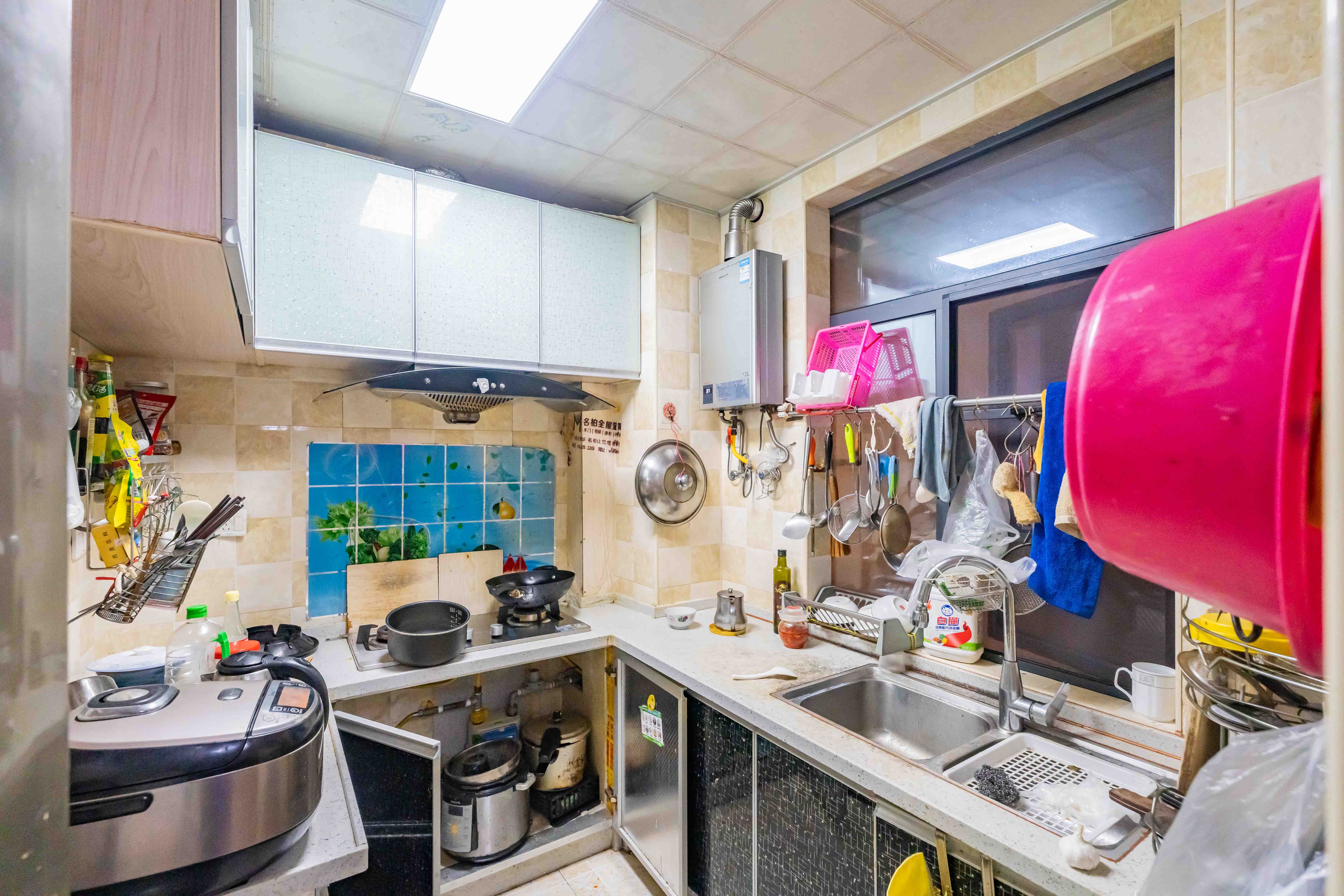 悦湖山 3室2厅1卫 70.00万 悦湖山 3室2厅1卫 70.00万厨房