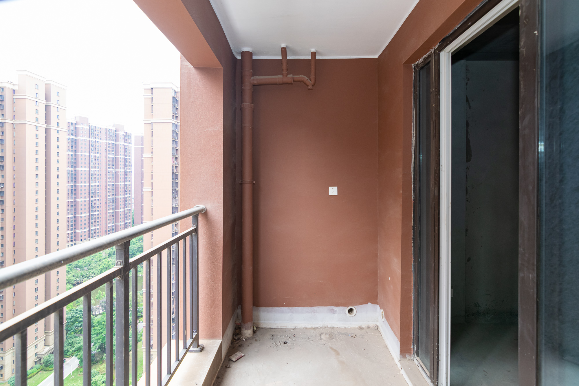 新城国际花都 3室2厅2卫 53.8万 新城国际花都 3室2厅2卫 53.8万阳台