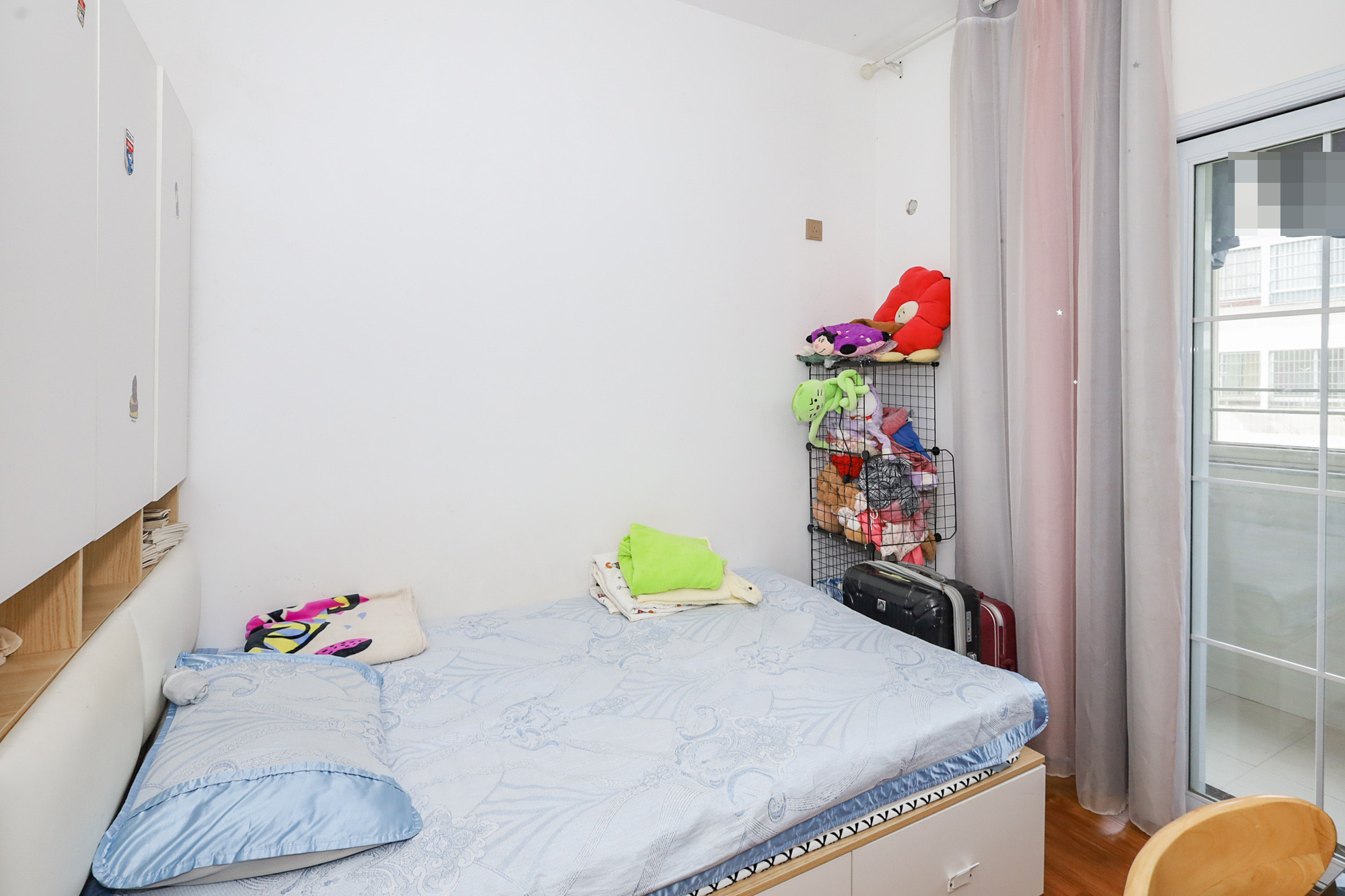 枫林绿洲  4室2厅2卫    74.0万 枫林绿洲  4室2厅2卫    74.0万卧室