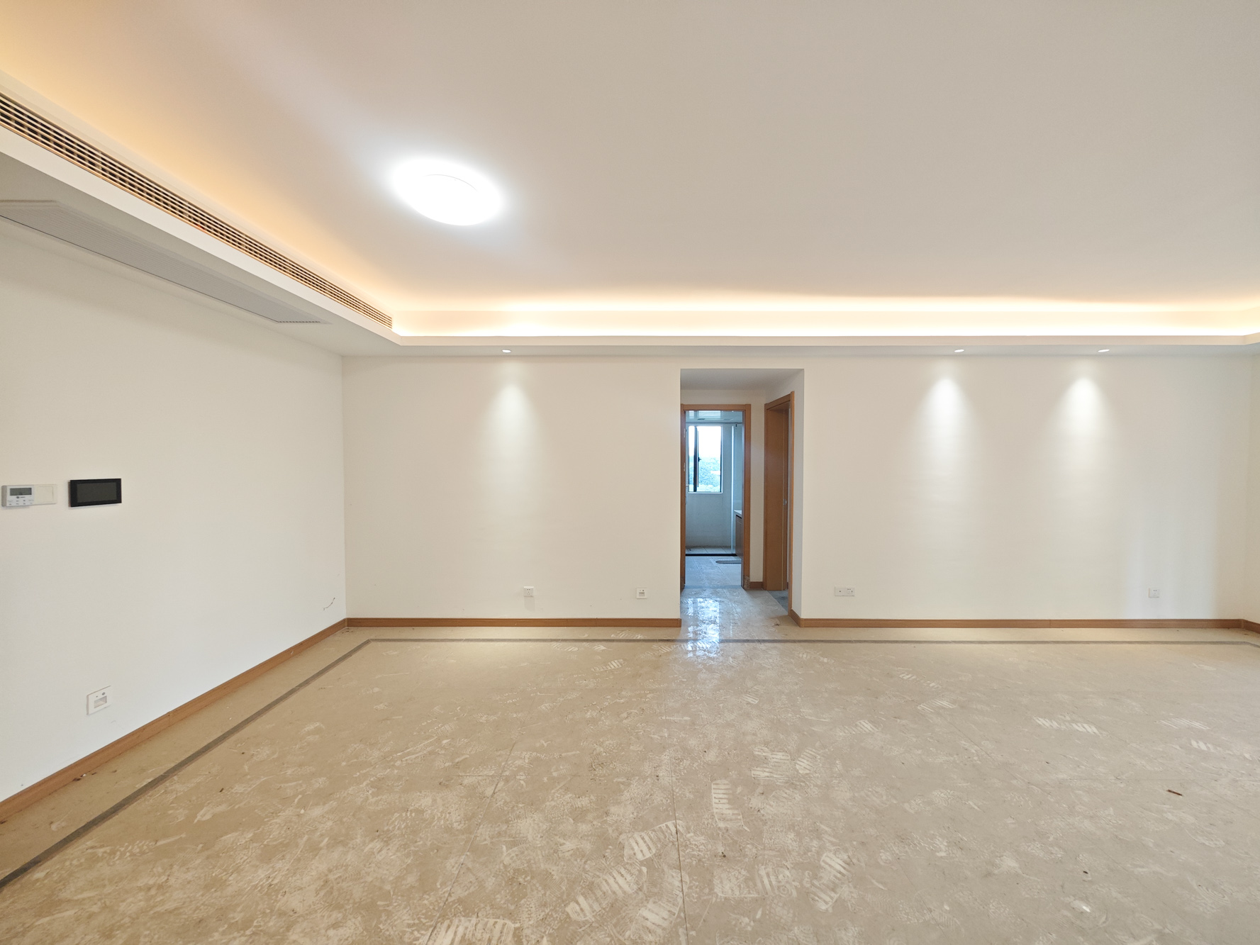 中建嘉和城凤凰台（中建瑞兴家园）  3室2厅2卫   117.00万客厅