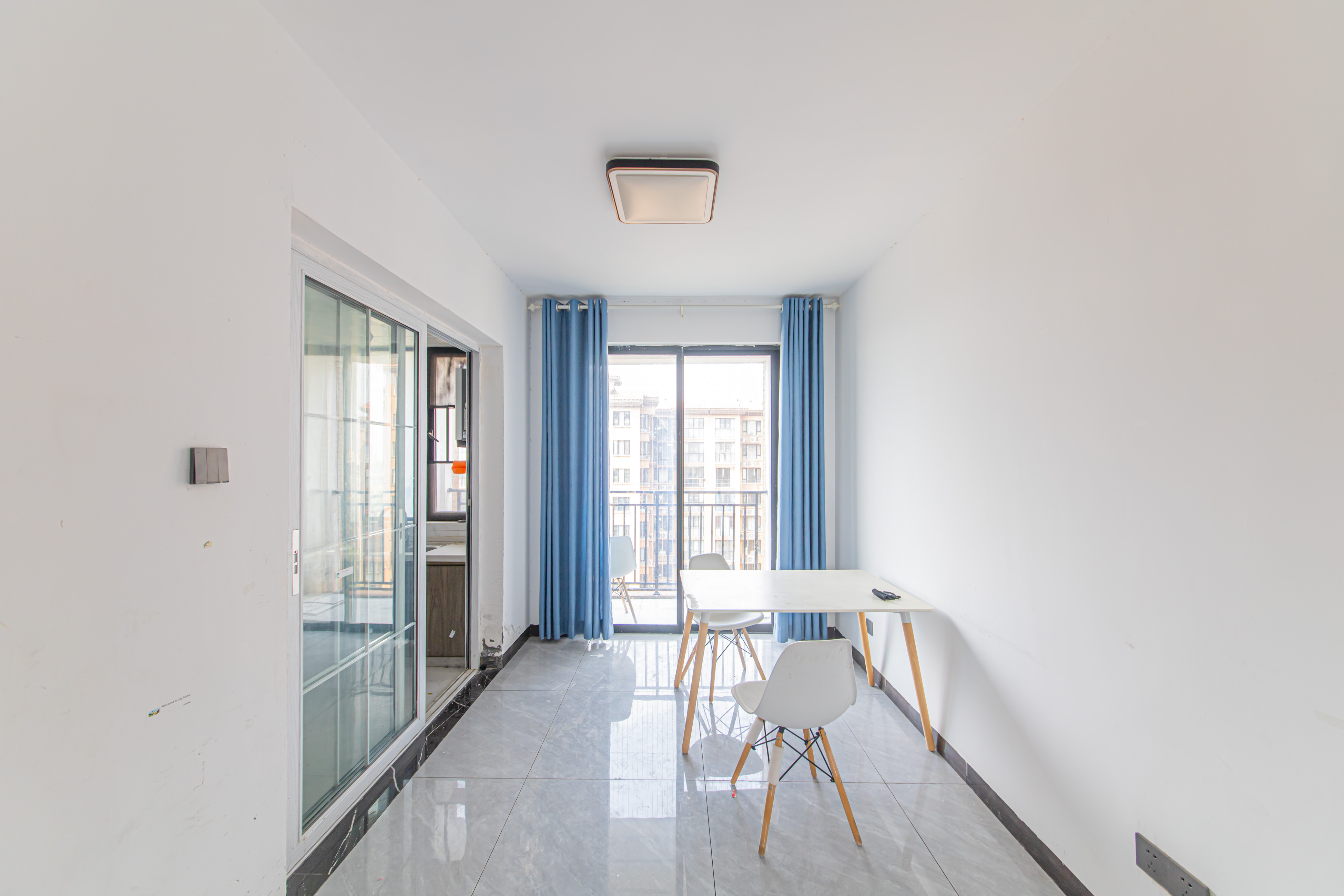 中信凯旋城（中信新城四期）  3室2厅1卫    64.8万客厅