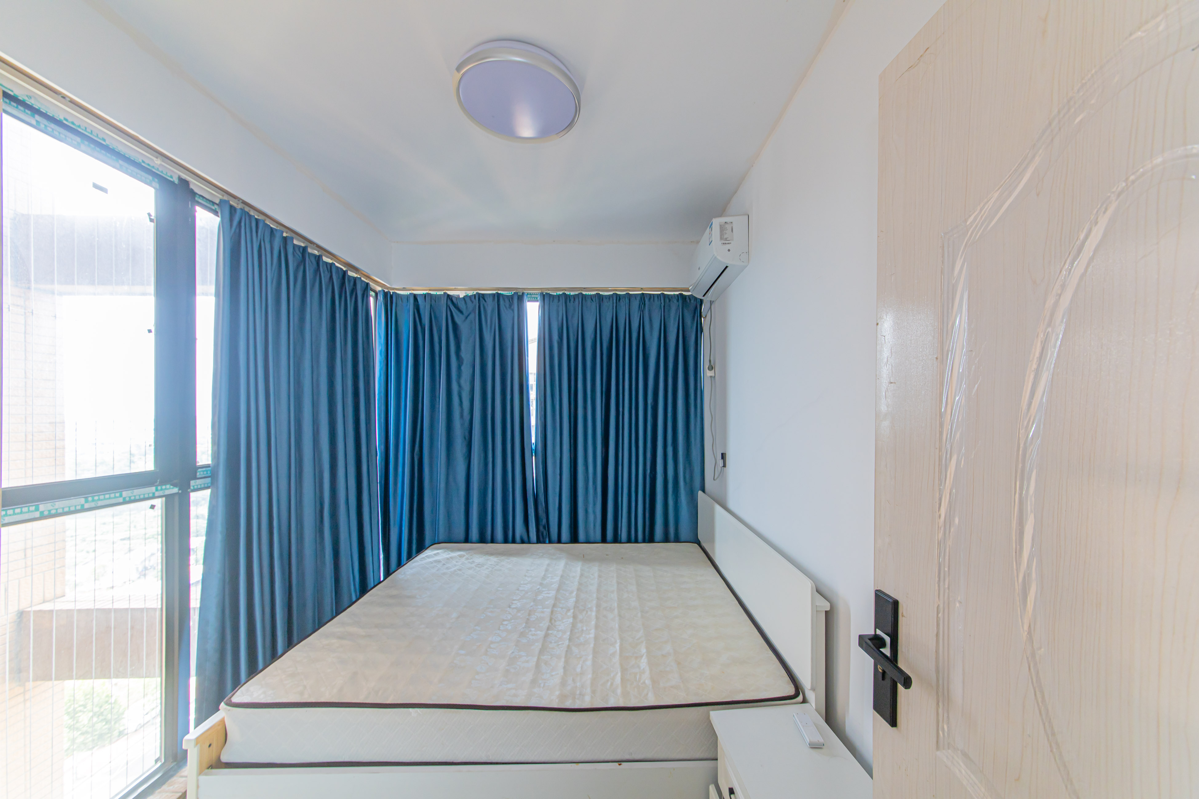 中信凯旋城（中信新城四期）  3室2厅1卫    64.8万卧室